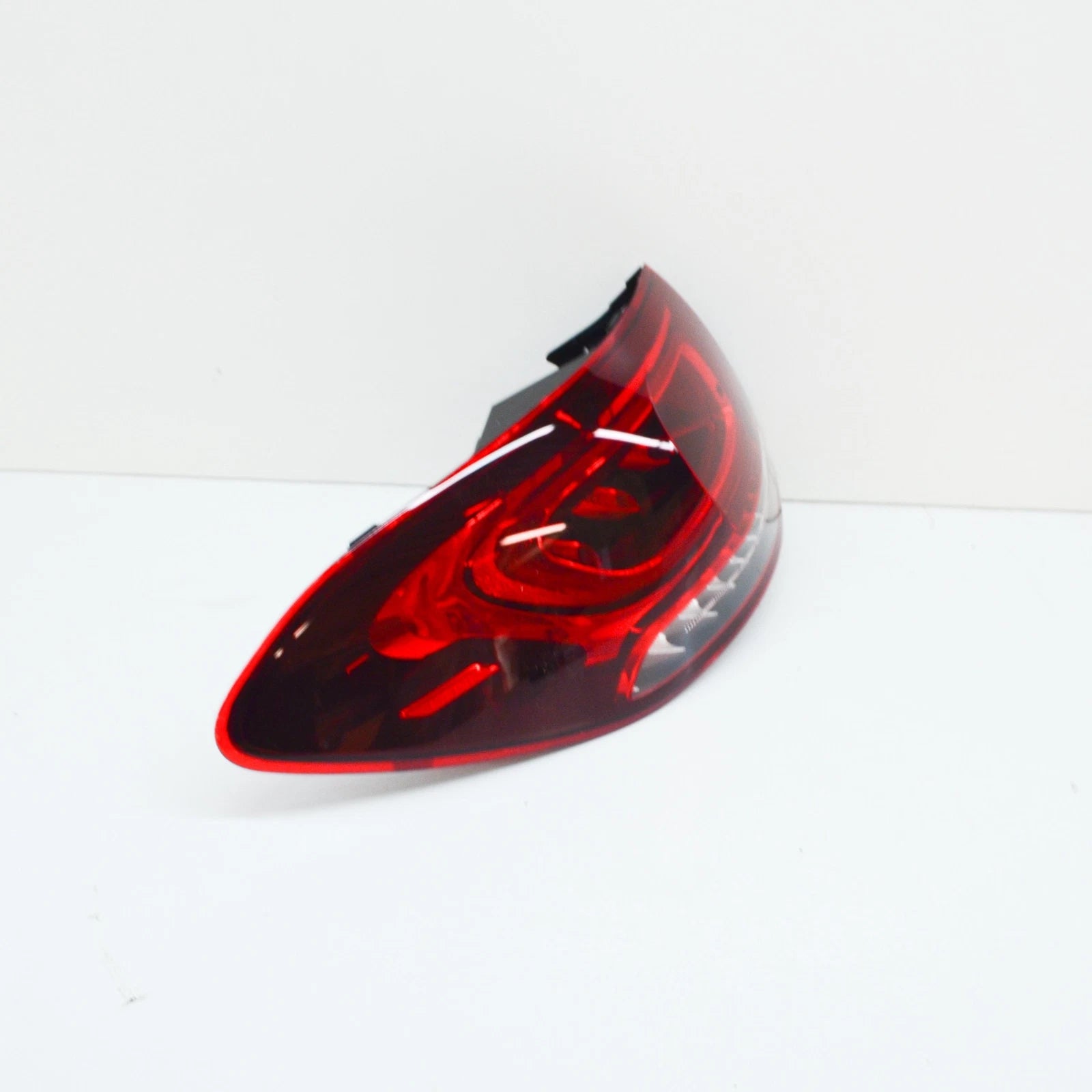 NEW MERCEDES-BENZ GLC COUPE C253 REAR LEFT TAILLIGHT A2539069501 ORIGINAL