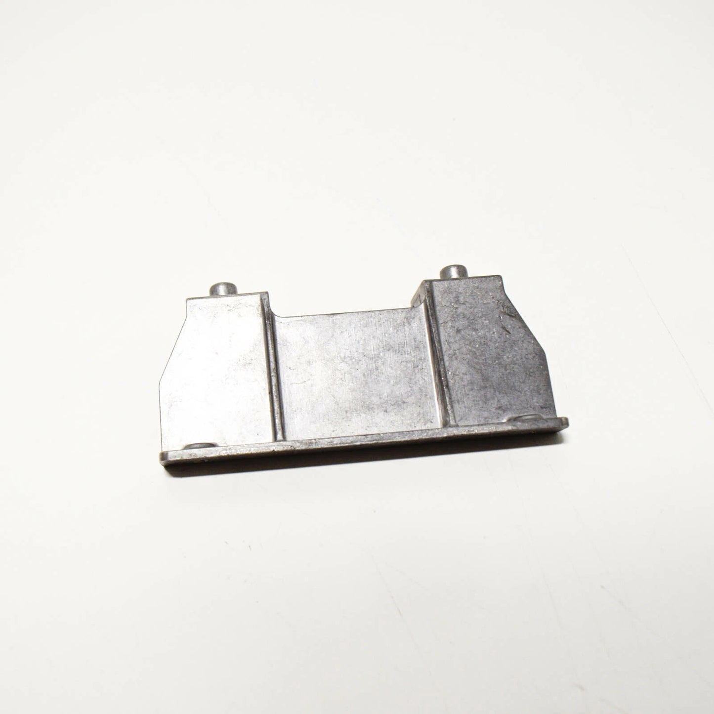 NEW AUDI A3 8V CRUISE CONTROL DISTANCE SENSOR BRACKET 8V0907574C