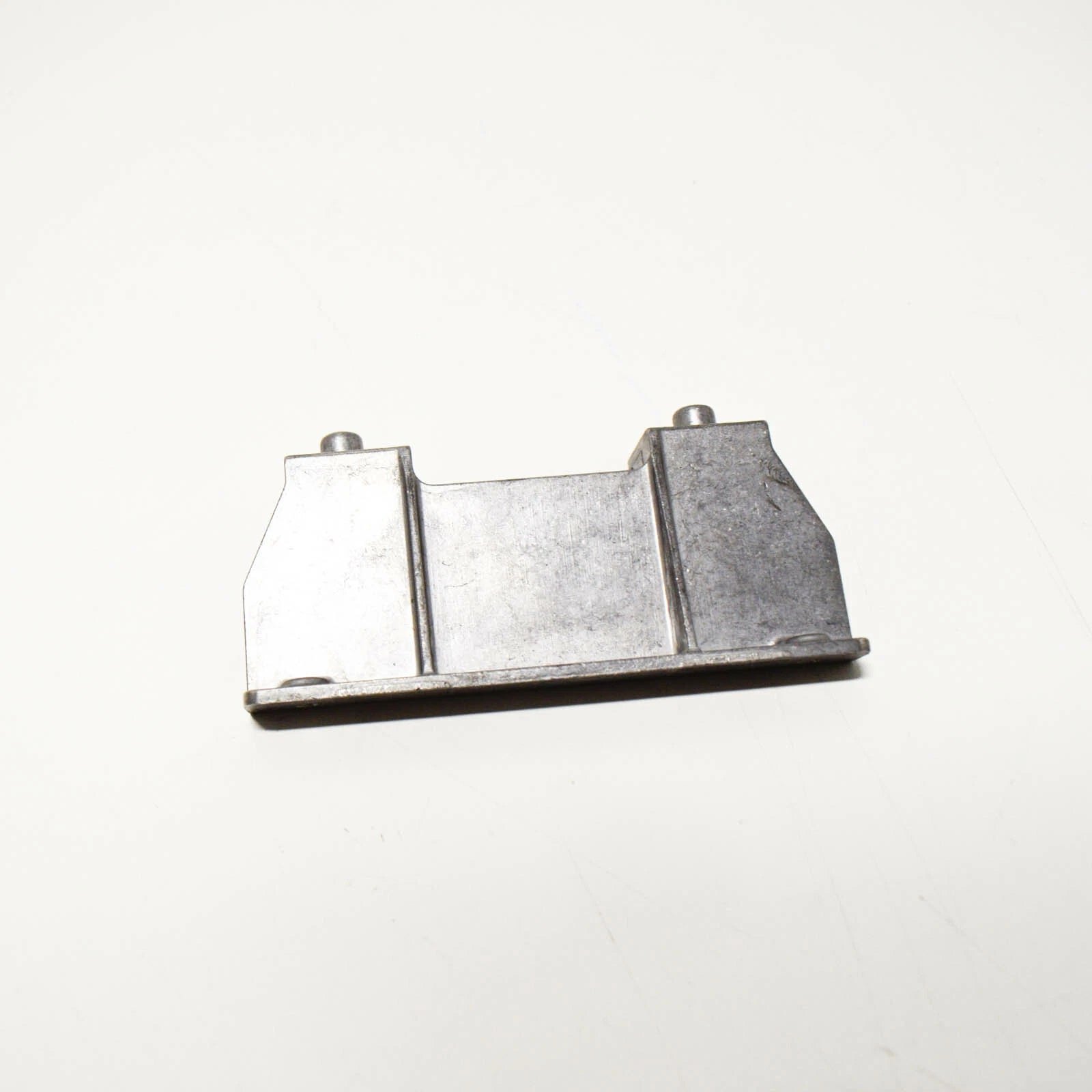 NEW AUDI A3 8V CRUISE CONTROL DISTANCE SENSOR BRACKET 8V0907574C