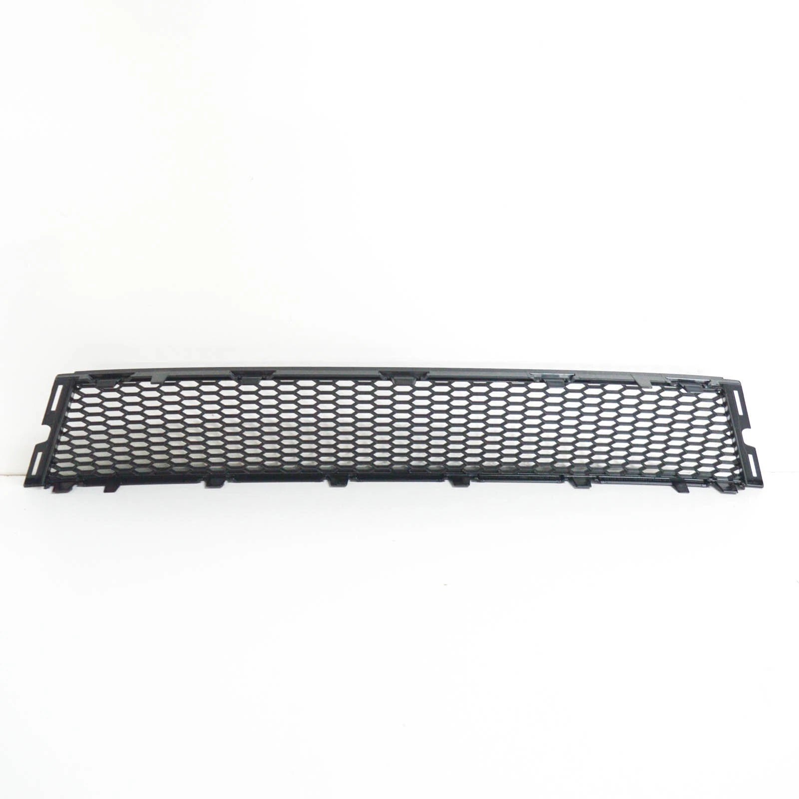NEW BMW 3 E92 FRONT BUMPER LOWER CENTER GRILLE 51117227889 7227889 2009 ORIGINAL