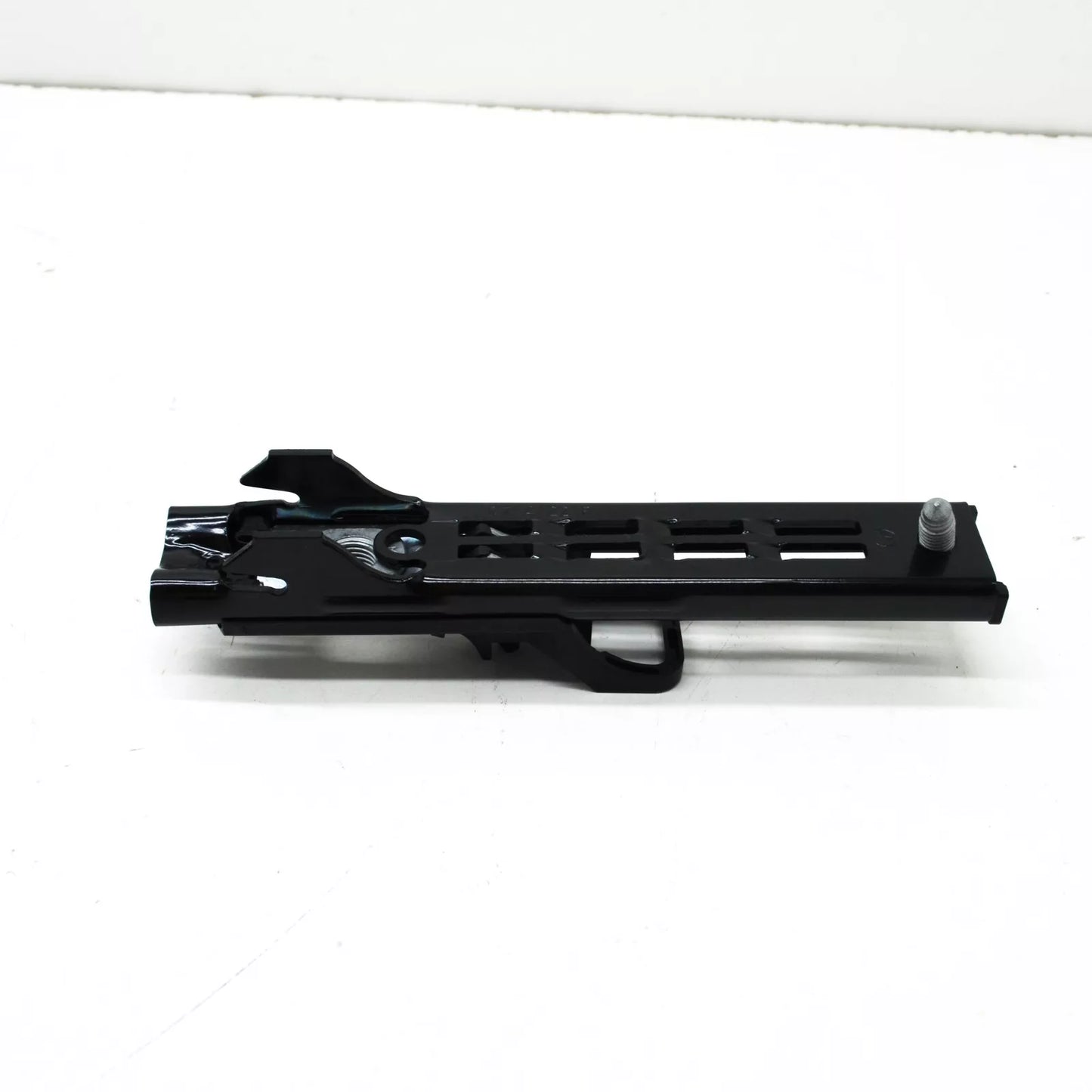 NEW MERCEDES-BENZ GLE W167 FRONT SEAT BELT HEIGHT ADJUSTER A0008603400