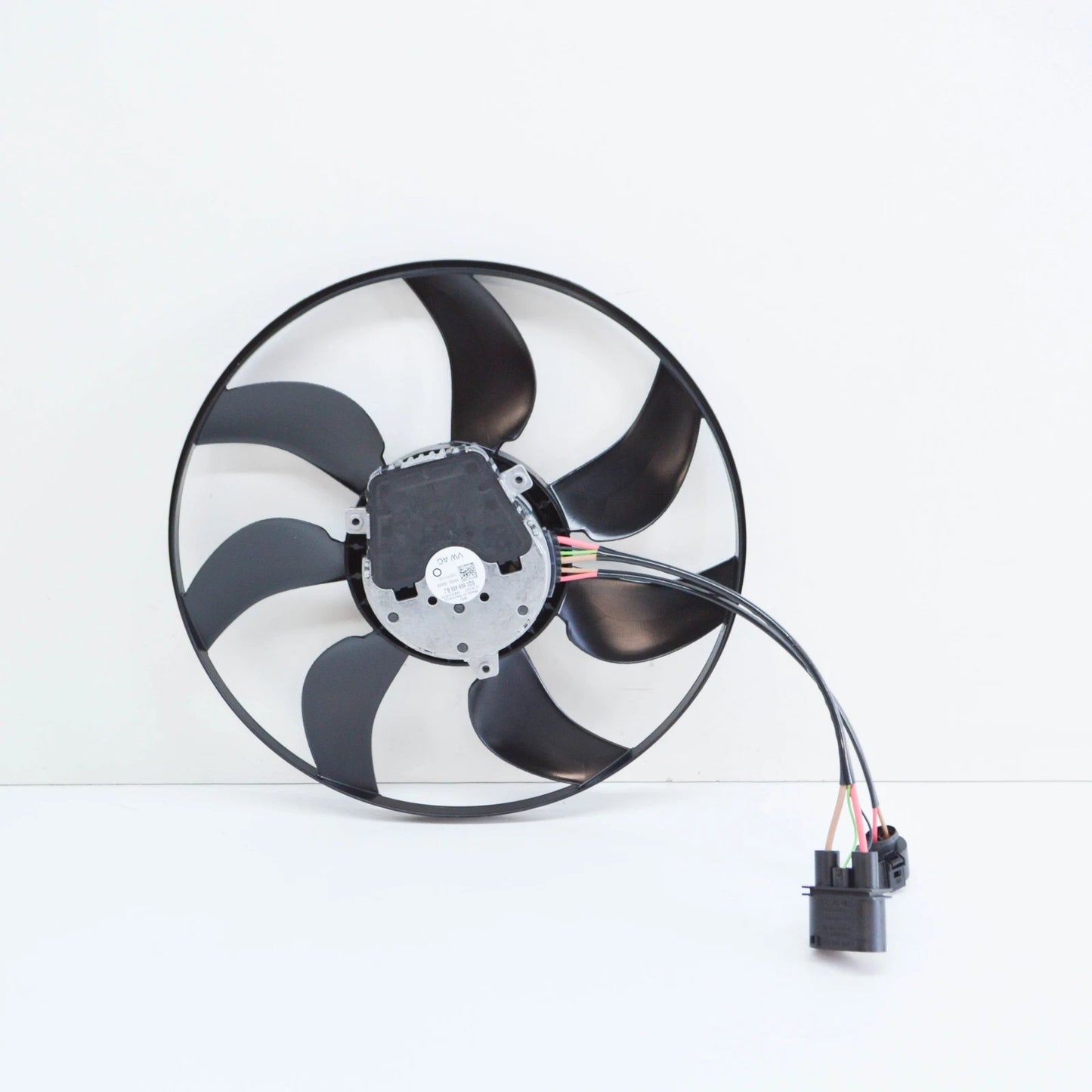 NEW AUDI Q2 RADIATOR FAN 5Q0959455BJ ORIGINAL