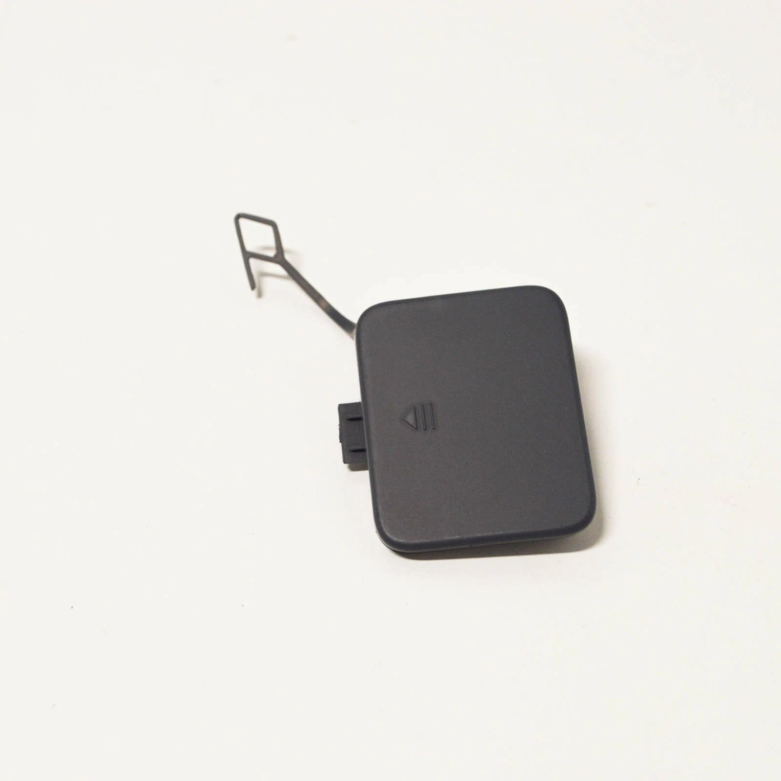 NEW MB M-CLASS W164 FRONT BUMPER TOW HOOK EYE COVER A16488500239999 2008