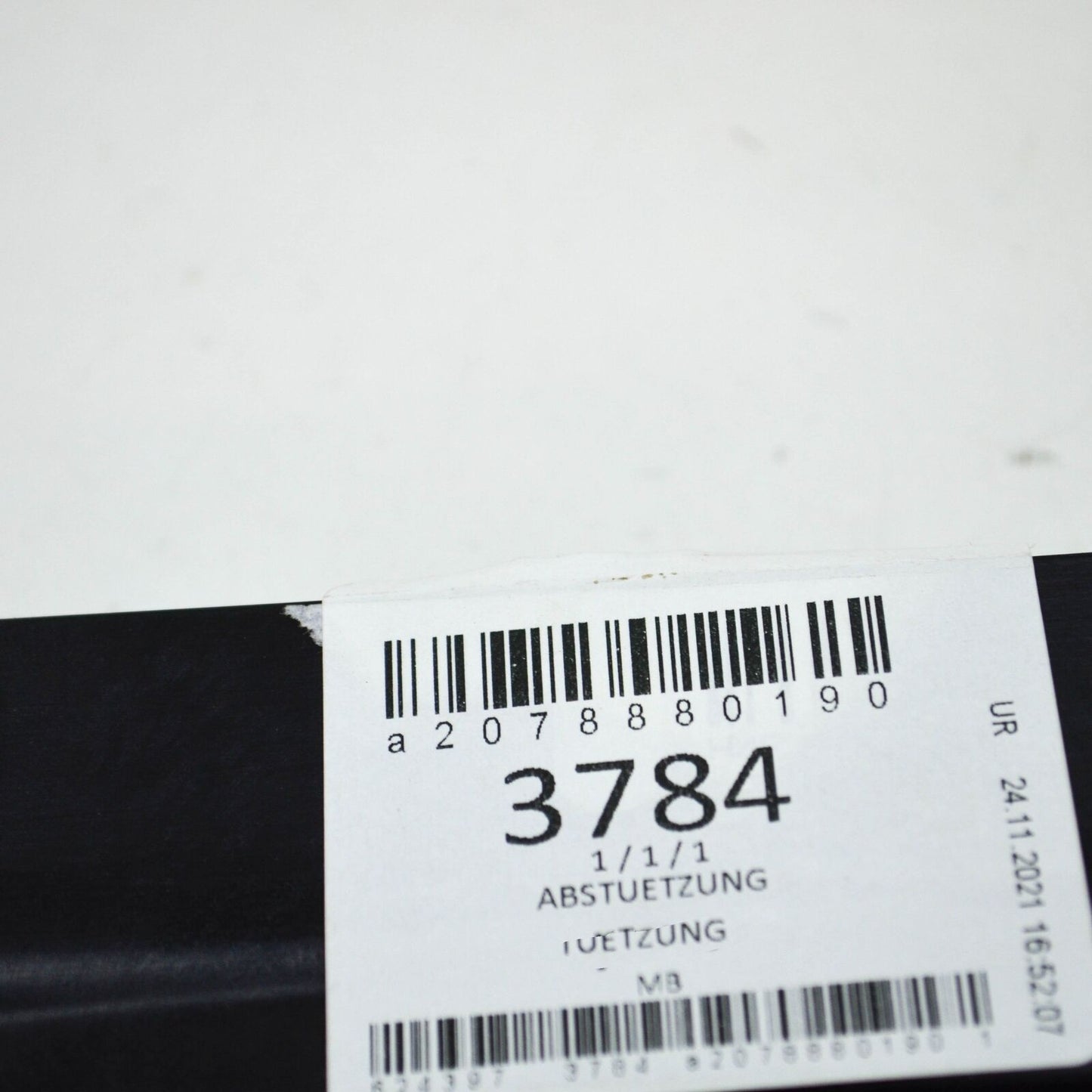 NEW MB E-CLASS C207 FRONT BUMPER CENTER GRILLE BRACKET A2078880190 ORIGINAL