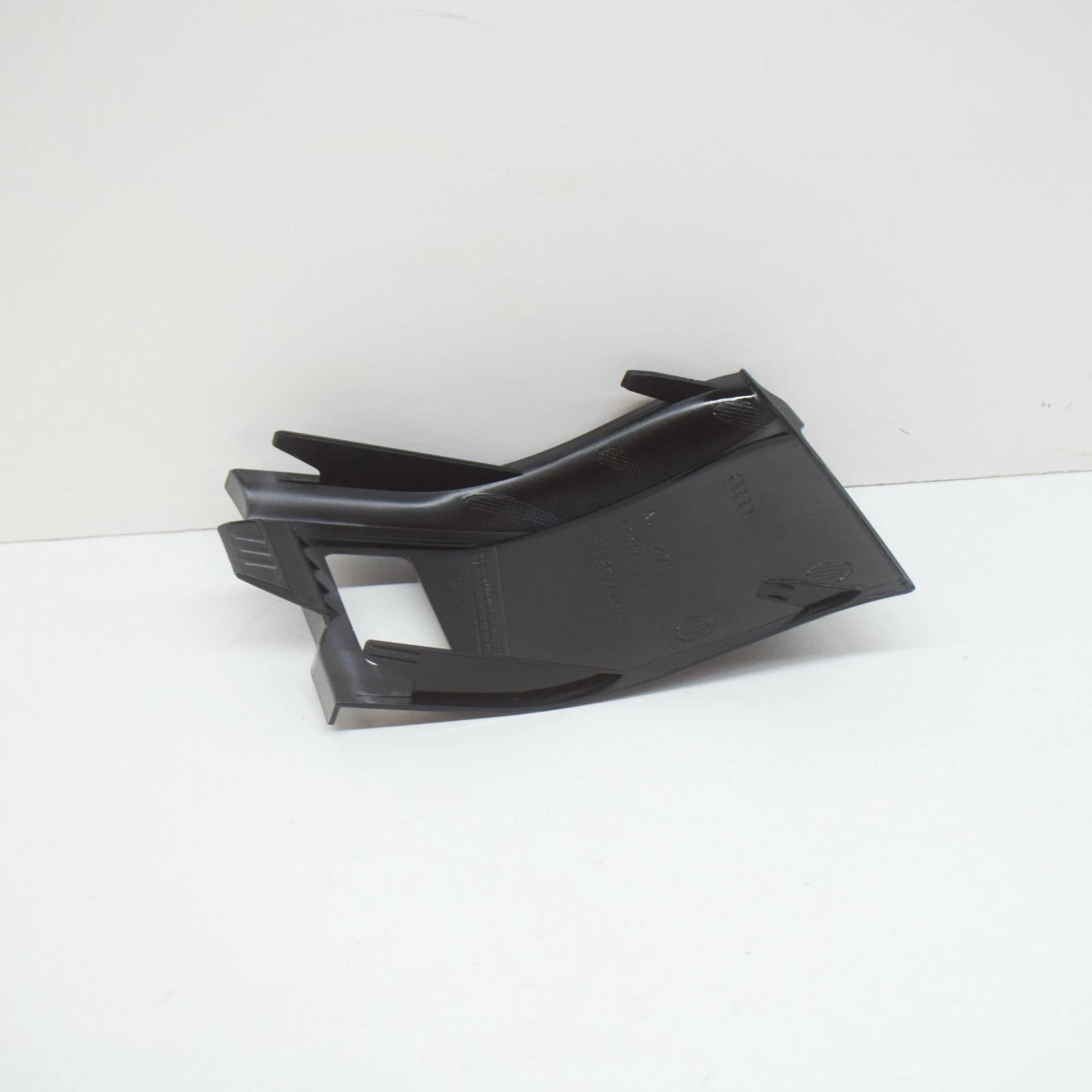 NEW AUDI RS3 SPORTBACK 8P REAR BUMPER TOW EYE COVER 8P4807441DT94