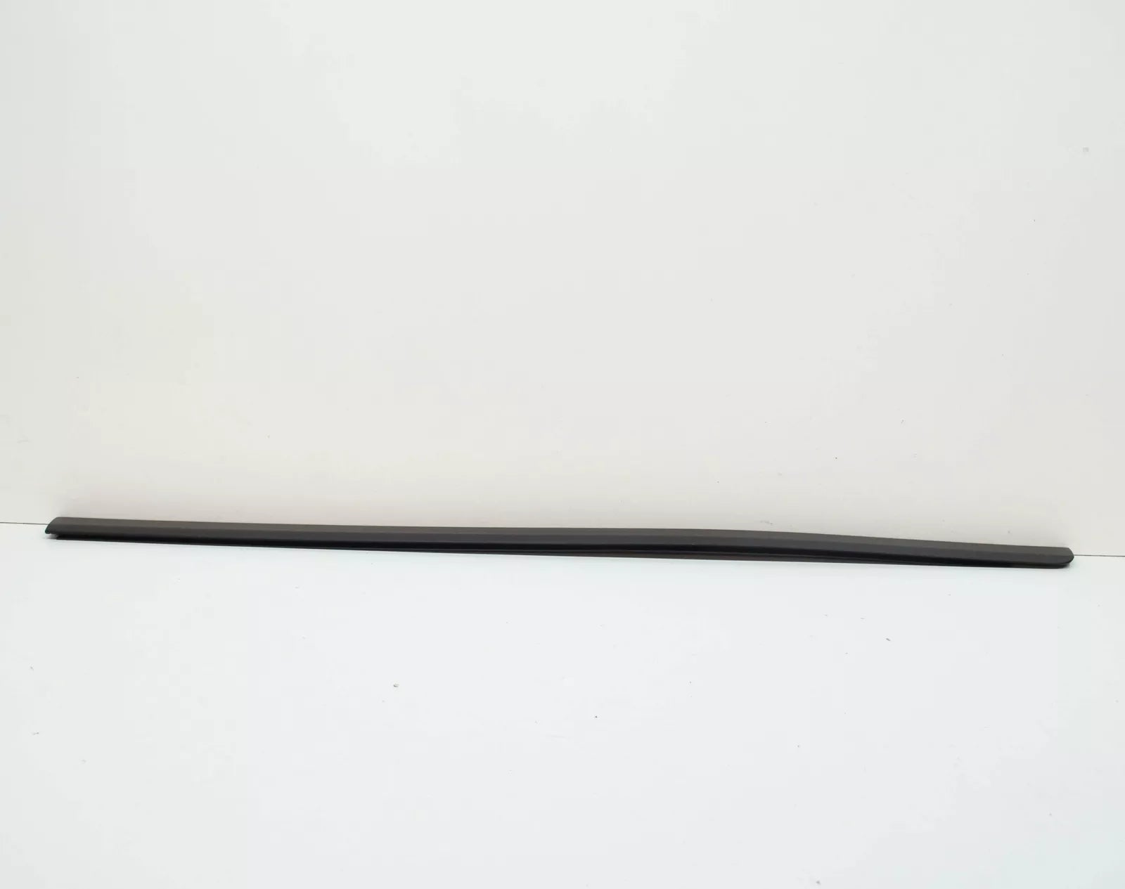 NEW AUDI A3 8P FRONT LEFT DOOR MOULDING 8P3853959JGRU