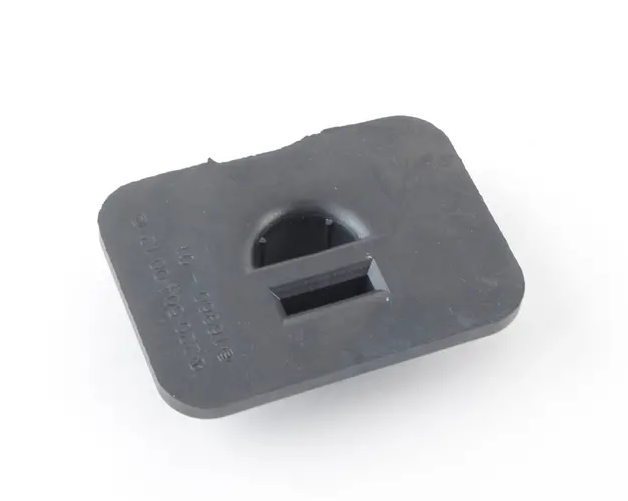 NEW MERCEDES-BENZ S W220 RADIATOT BOTTOM RUBBER BUSHING A2205040012 ORIGINAL