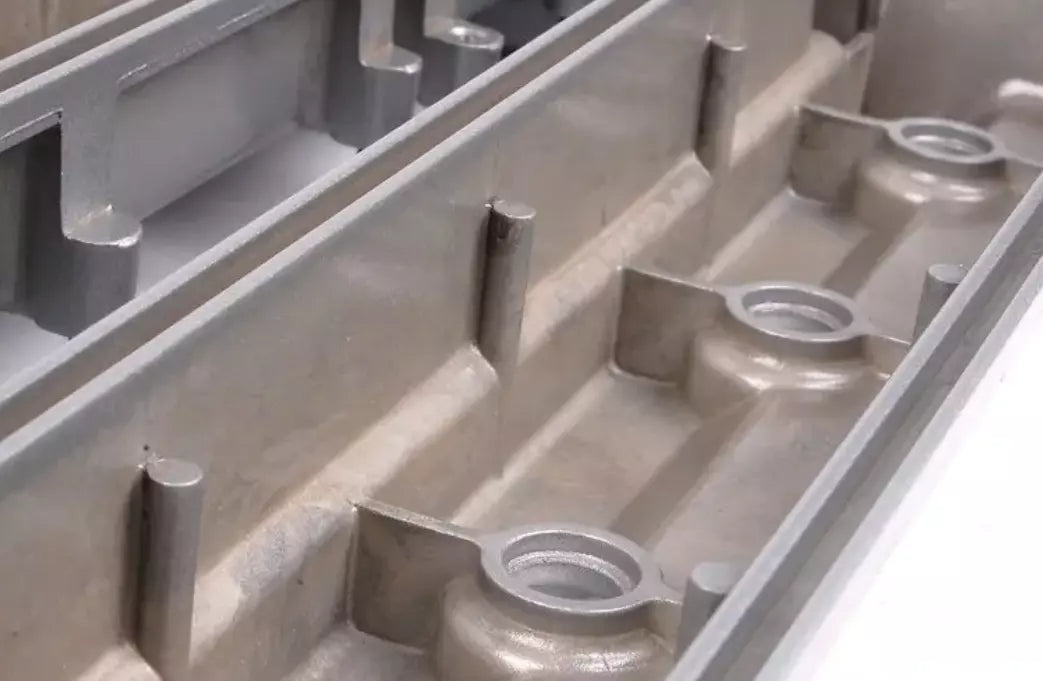 NEW BMW X5 E53 RIGHT VALVE COVER 11121703172 1703172 ORIGINAL