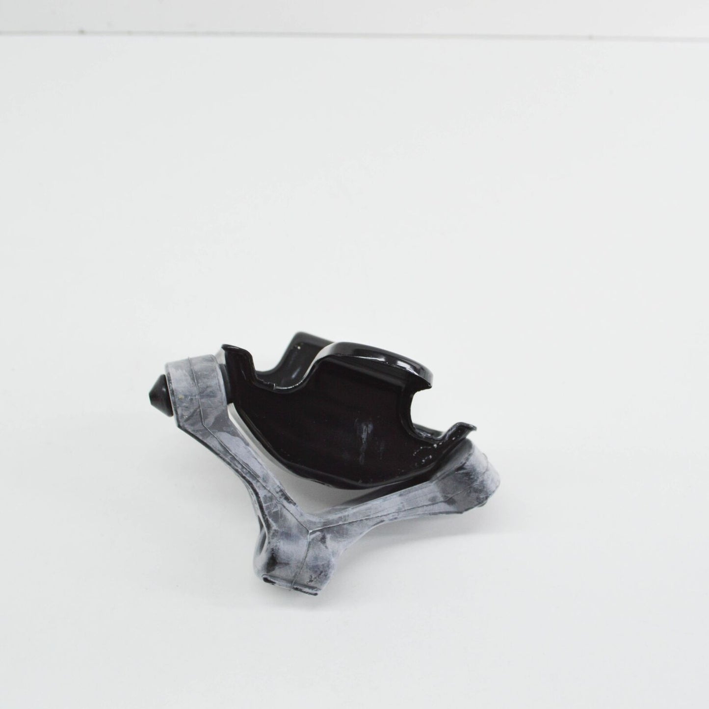 NEW VOLKSWAGEN TRANSPORTER T6 REAR EXHAUST SILENCER BRACKET 7H0253144B GEN