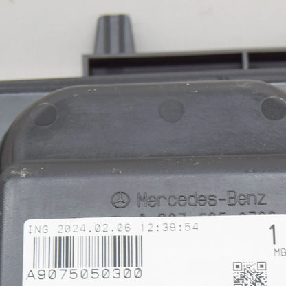 NEW MB SPRINTER W907 W910 LEFT RADIATOR AIR DEFLECTOR A9075050300 ORIGINAL