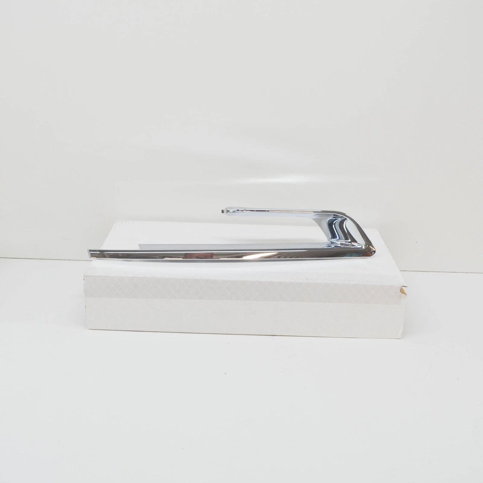 NEW BMW 2 F45 FRONT BUMPER LEFT FINISHER 51117347227 7347227 2015 ORIGINAL