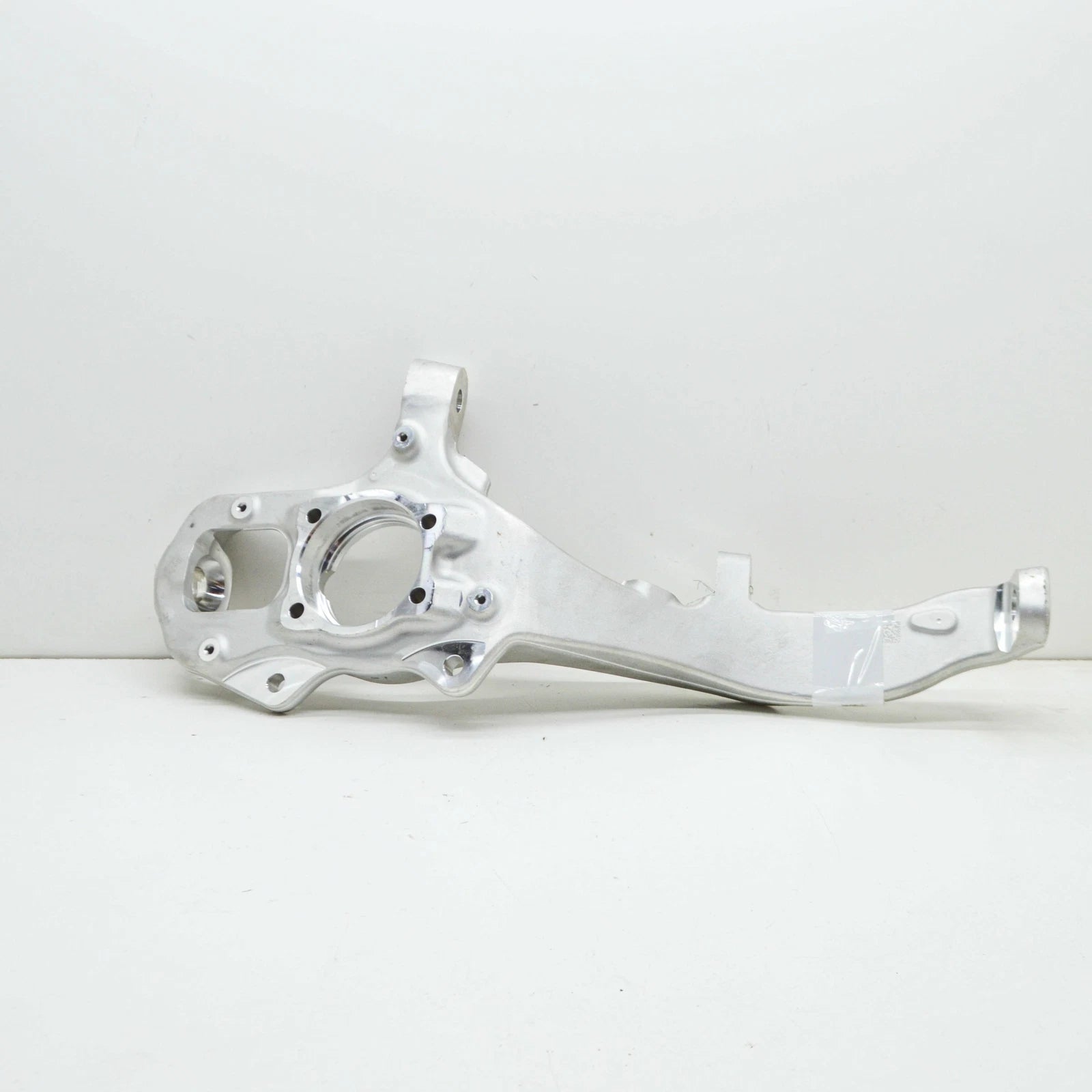 NEW MB GLE W167 AMG FRONT LEFT WHEEL HUB SPINDLE KNUCKLE A1673323500 ORIGINAL