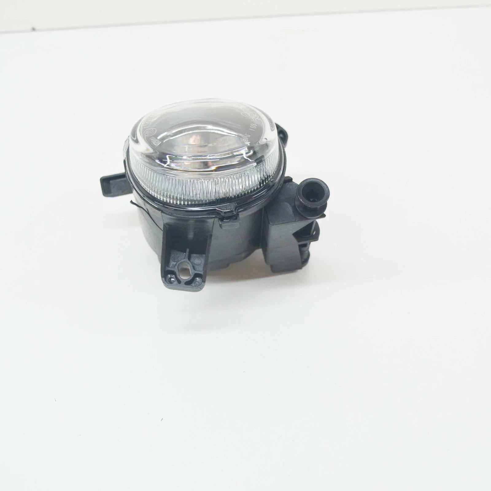 NEW AUDI A1 8X FRONT LEFT HALOGEN FOG LIGHT 8T0941699E