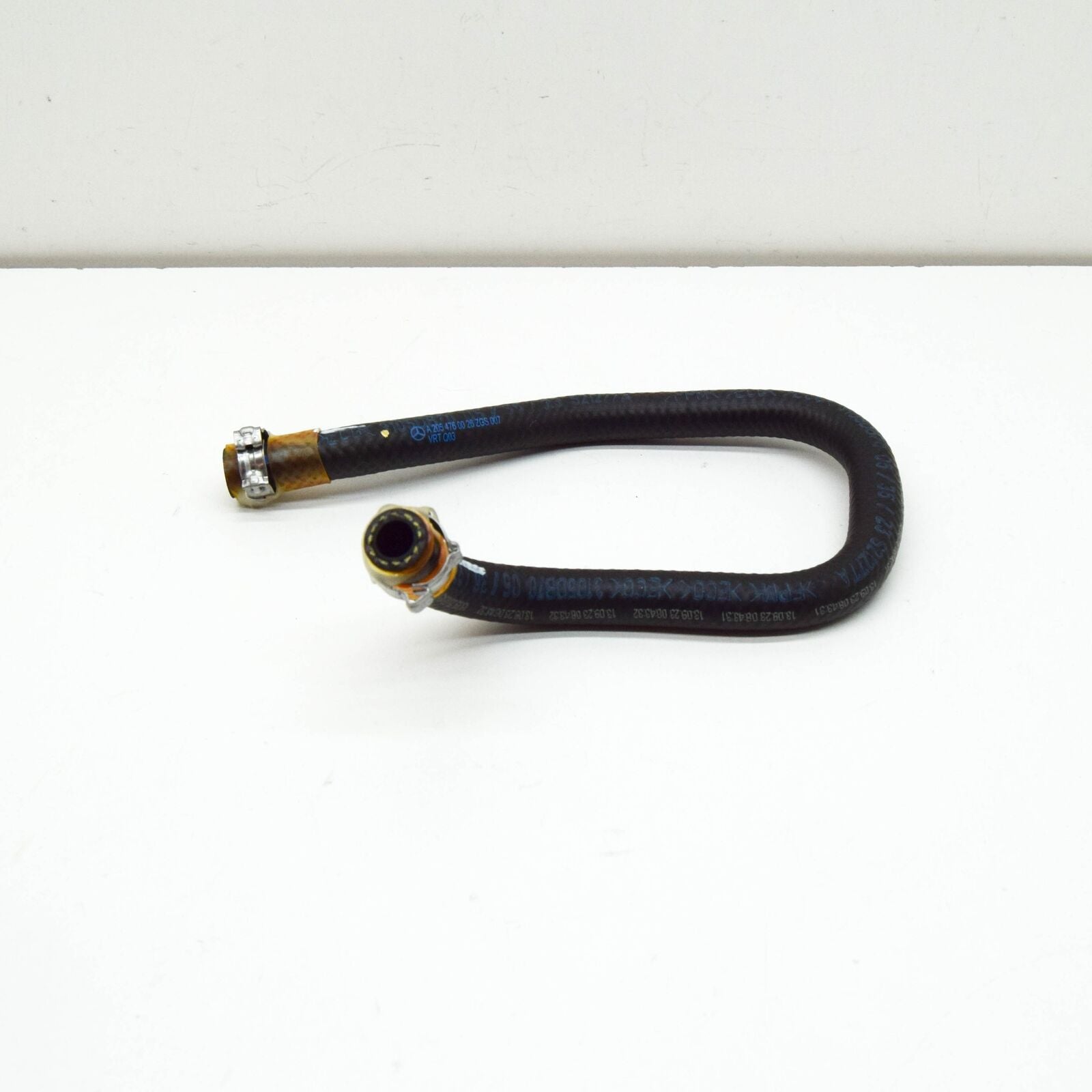 NEW MERCEDES-BENZ C W205 FUEL FEED HOSE A2054760026 ORIGINAL