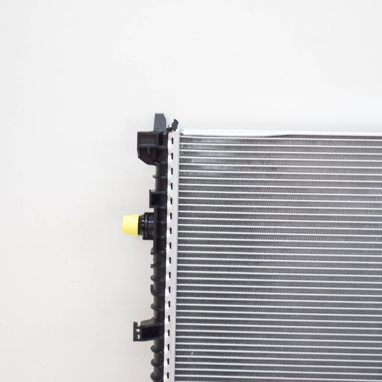 new bmw x5 g05 cooling radiator 5a3f245 17115a3f245 original