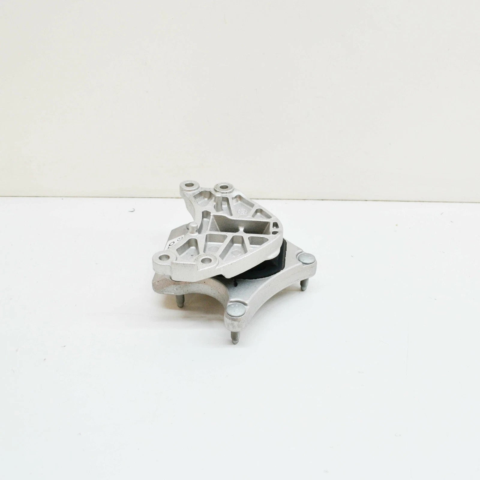NEW MERCEDES-BENZ E-CLASS W212 TRANSMISSION MOUNT A2042400618 3.5 PETROL