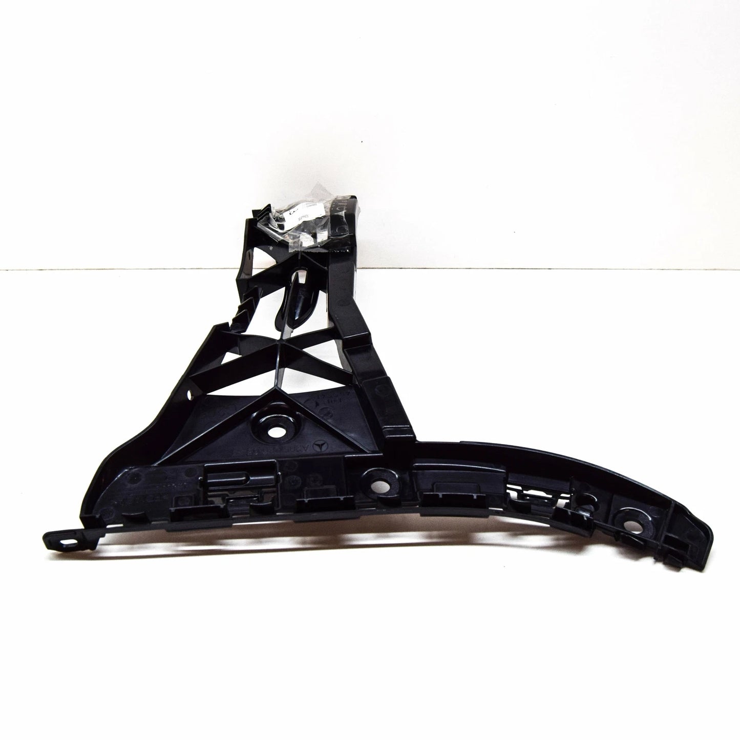 NEW MERCEDES BENZ C CLASS W205 REAR RIGHT BUMPER BRACKET A2058800630 2017