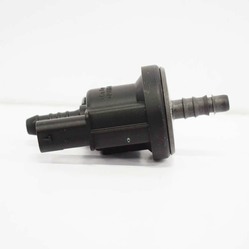 NEW AUDI TT R8 VW JETTA SOLENOID VALVE 06H906517B ORIGINAL