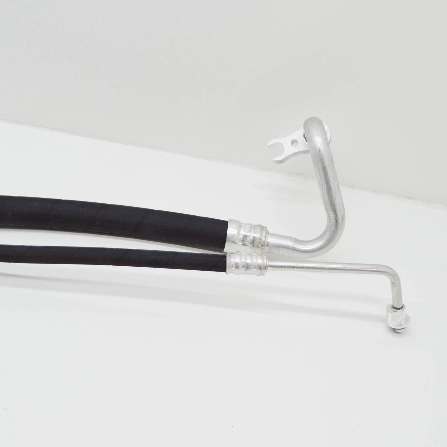 NEW MERCEDES-BENZ GLC X253 A/C REFRIGERANT RETURN LINE A2538304001 ORIGINAL