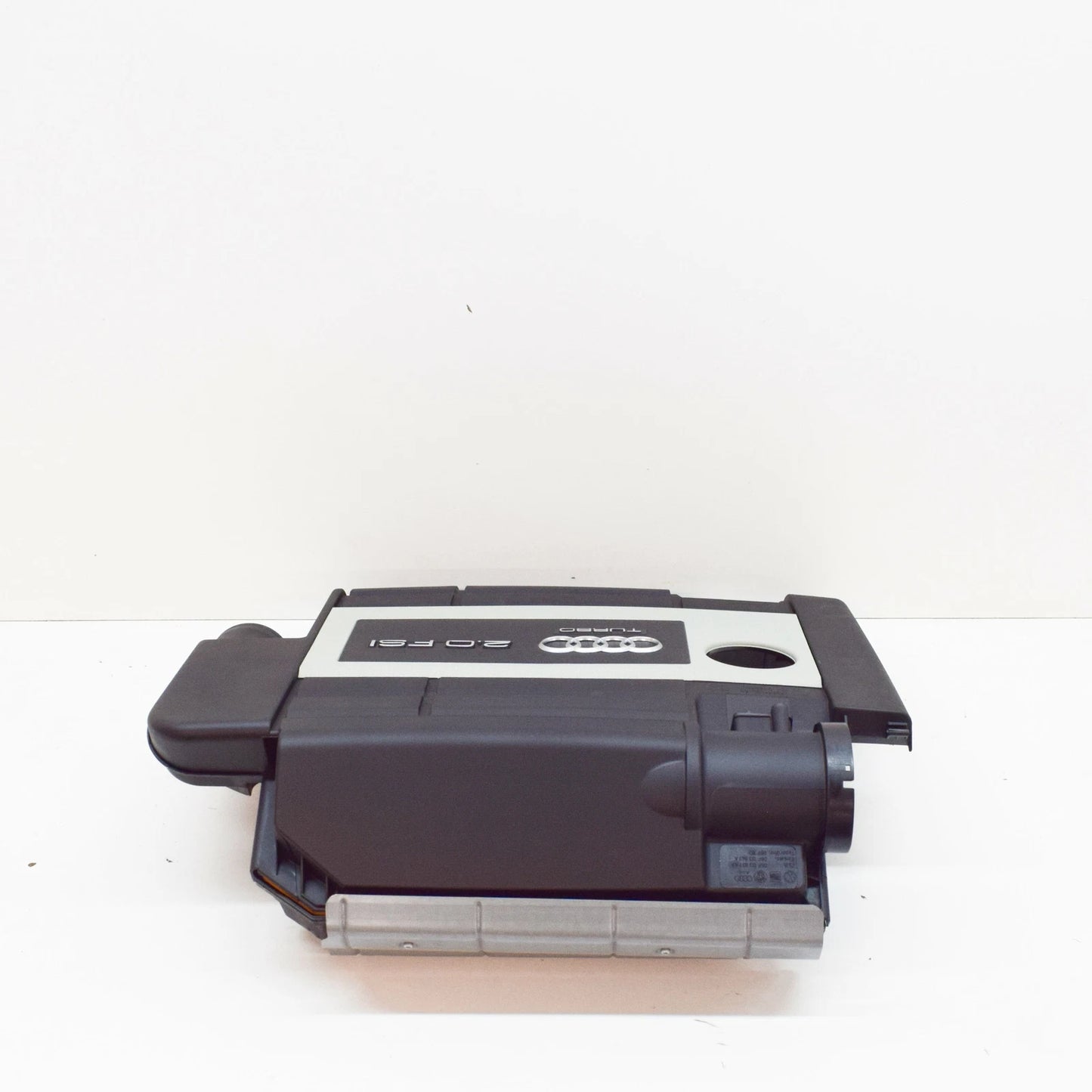 NEW AUDI A3 SPORTBACK 8P ENGINE COVER 06F133837AF ORIGINAL