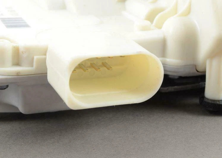 NEW VOLKSWAGEN EOS FRONT LEFT DOOR LOCK LHD 1P1837015 ORIGINAL