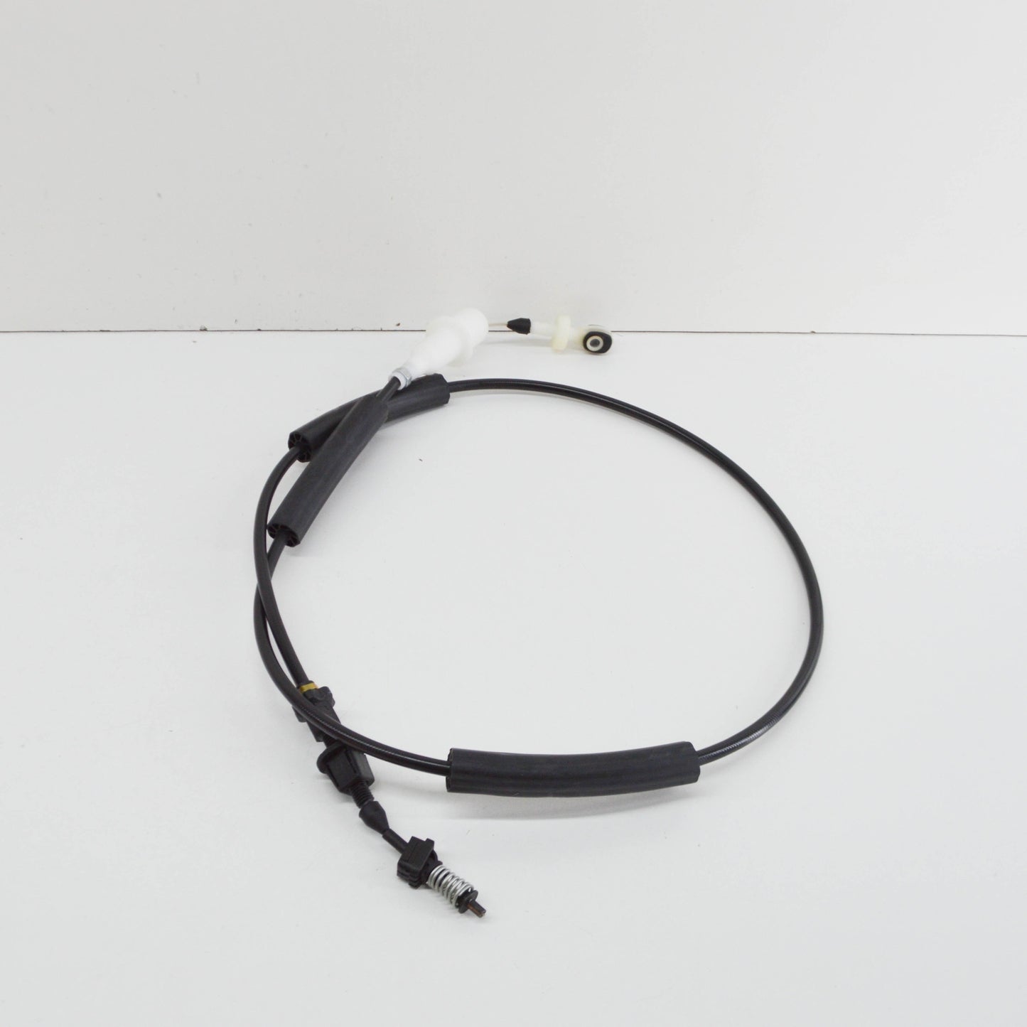 NEW MERCEDES-BENZ E W124 THROTTLE WIRE CABLE A1243002330 ORIGINAL