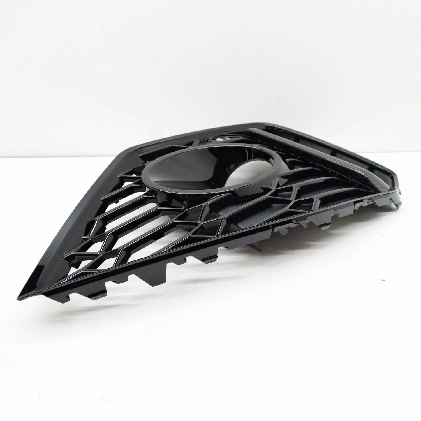 NEW AUDI RS5 8W6 FRONT BUMPER LEFT GRILLE CARBON 8W0807681AS3Q0 ORIGINAL