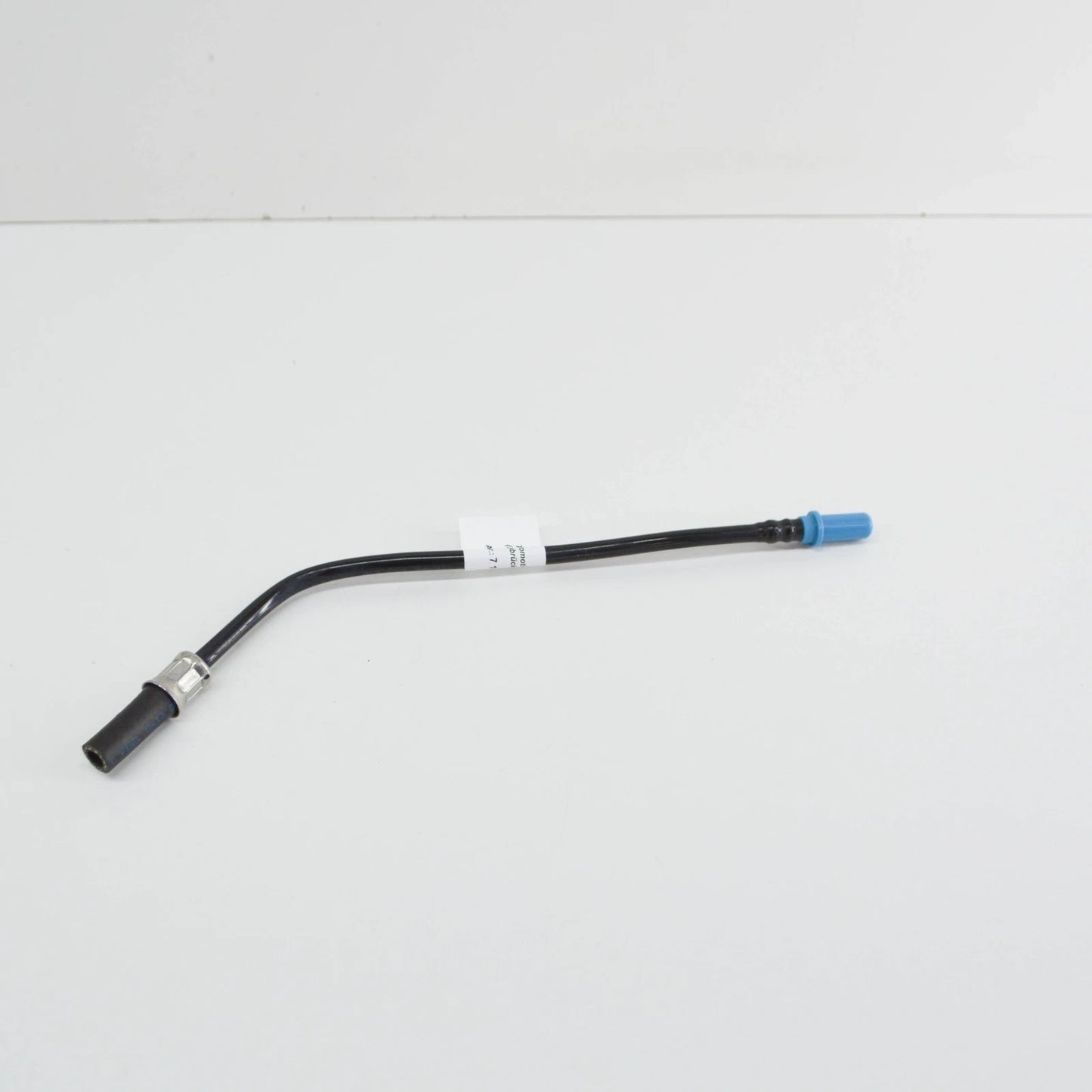 NEW BMW 1 E81 FRONT FUEL FEED PIPE 16127176663 ORIGINAL