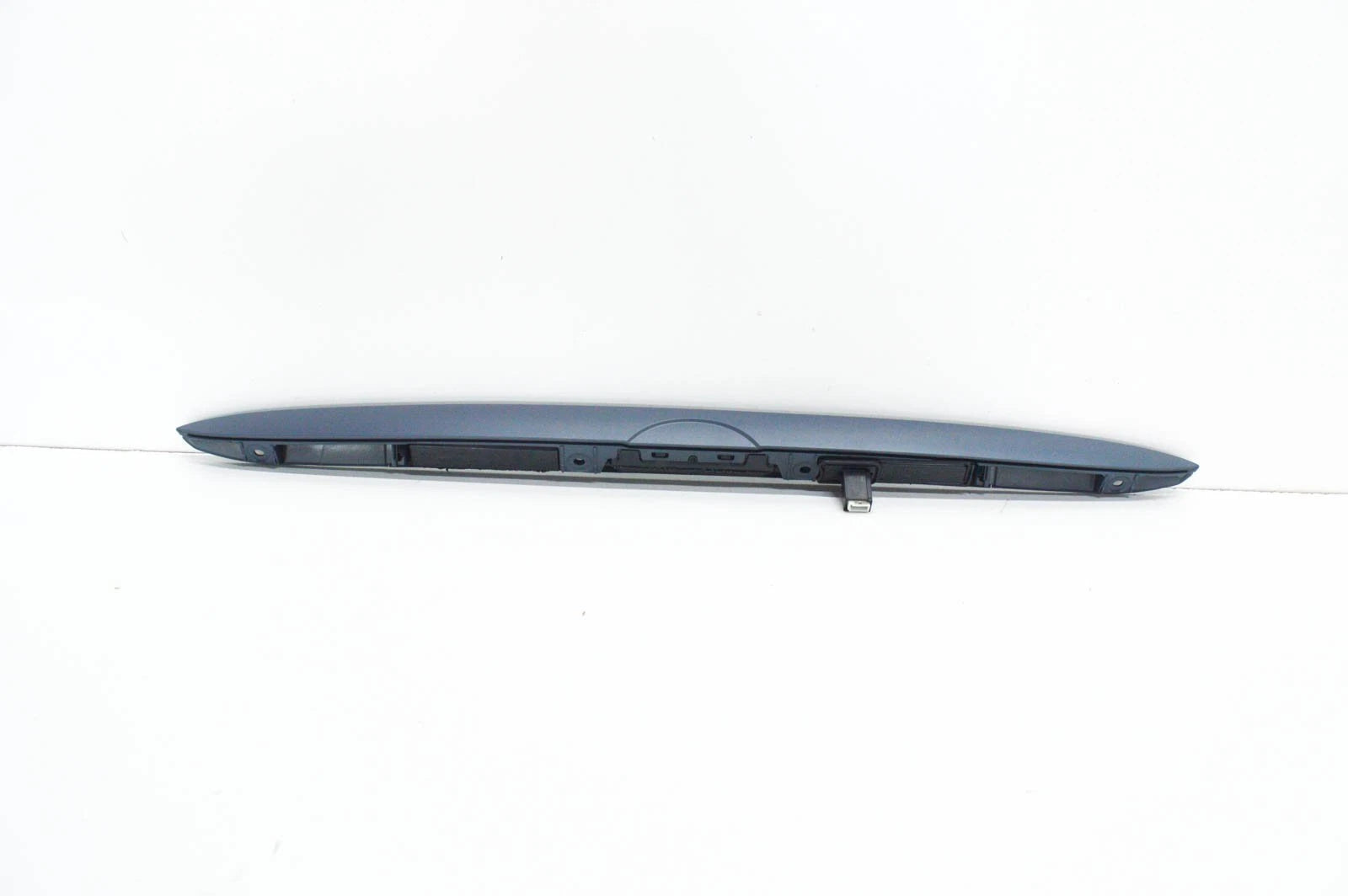 NEW BMW X5 E53 TRUNK LID GRIP WITH KEY BUTTON 51137170840 ORIGINAL