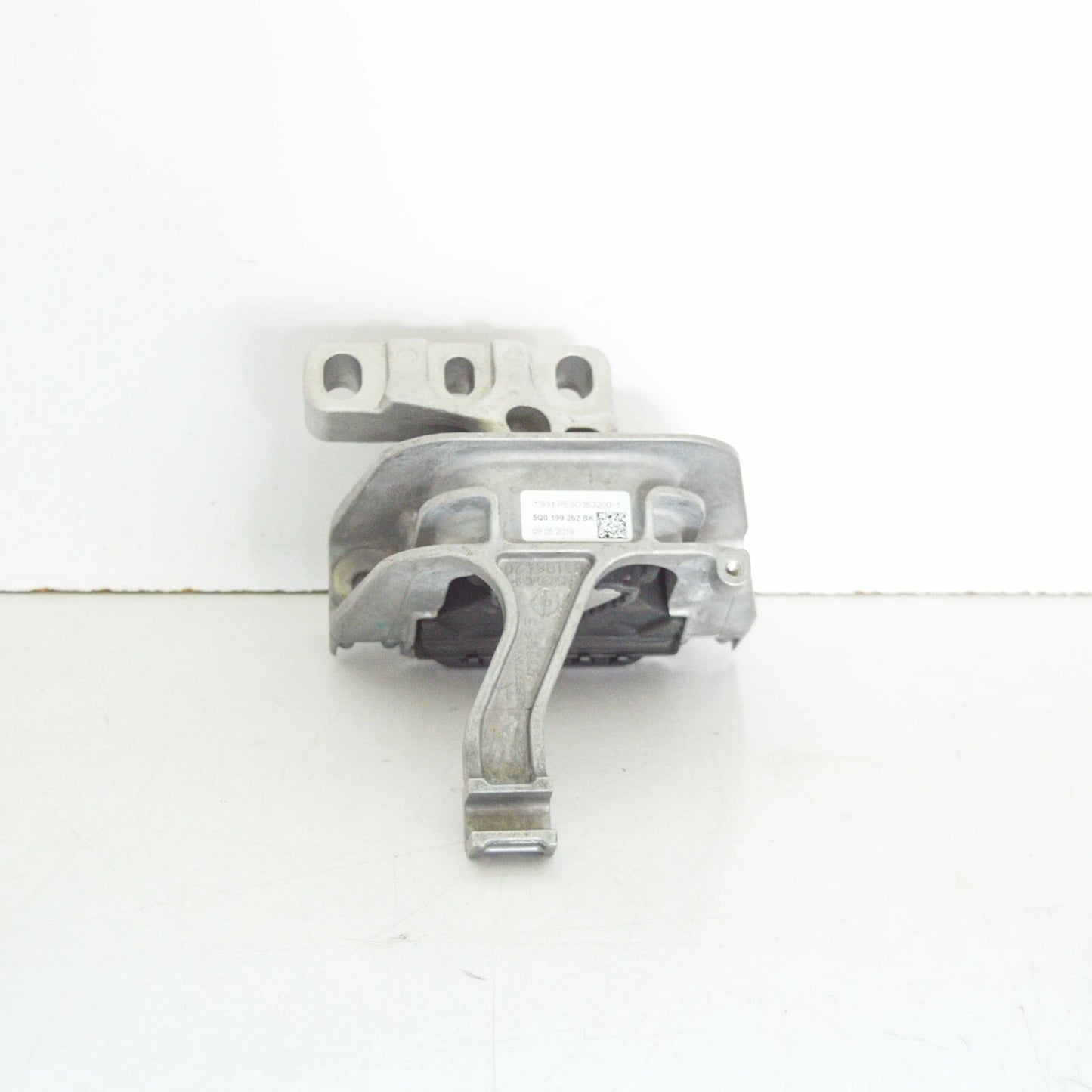 NEW VOLKSWAGEN GOLF MK7 RIGHT SIDE ENGINE MOUNT 5WA199262E