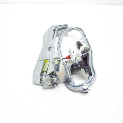 NEW BMW X5 E53 FRONT LEFT EXTERIOR DOOR HANDLE CARRIER 51218243615 ORIGINAL