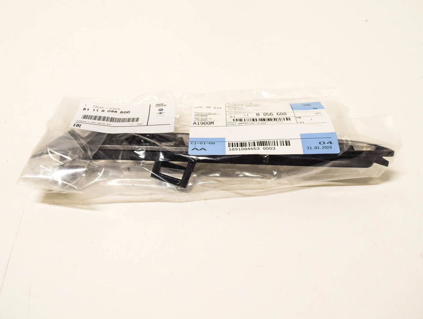 NEW BMW M4 F82 FRONT BUMPER RIGHT AIR INLET GRILLE 51118056600 ORIGINAL