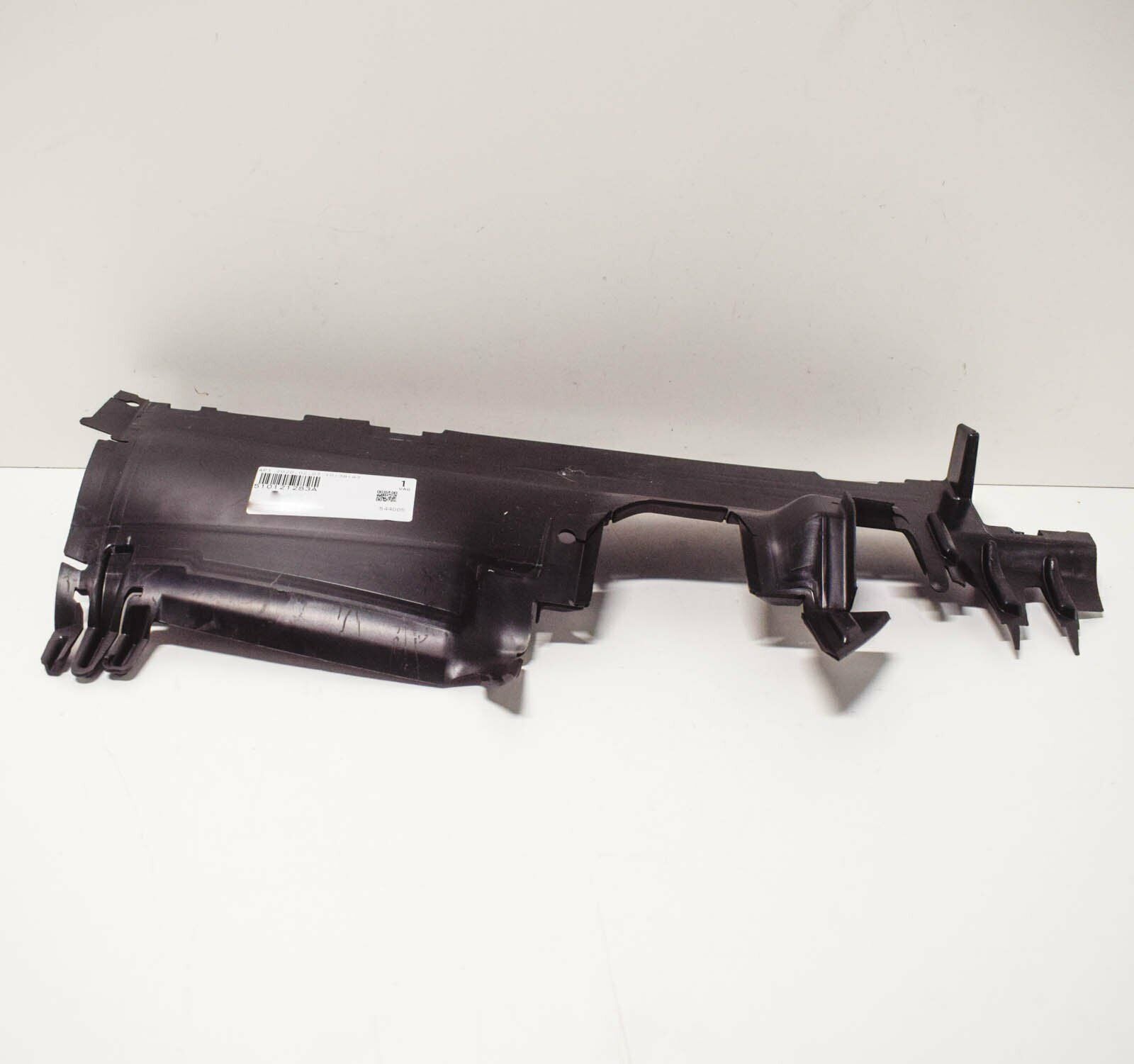 NEW VOLKSWAGEN GOLF SPORSTVAN MK7 LEFT RADIATOR AIR GUIDE 510121283A ORIGINAL