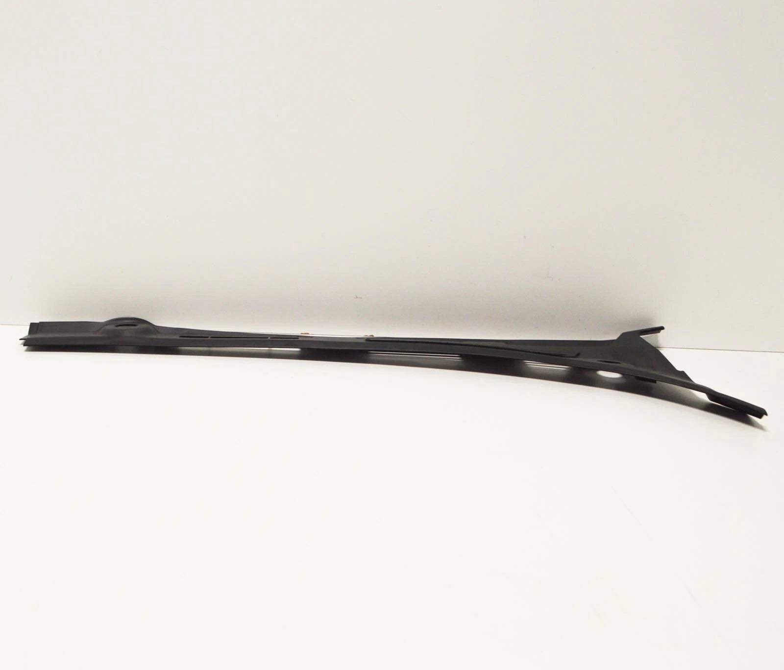 NEW BMW 3 E36 1.8I COVERING RIGHT 51718122266 ORIGINAL