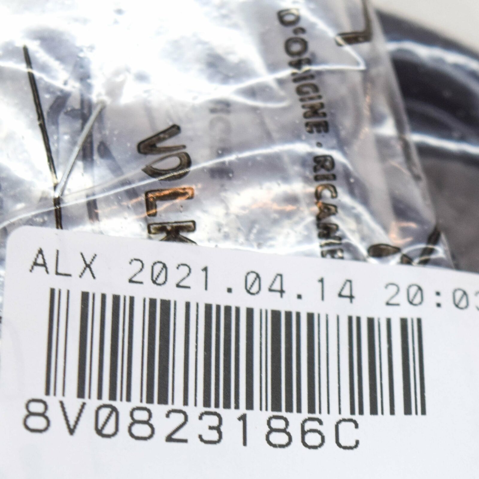 NEW AUDI A3 8V ENGINE HOOD RIGHT LATCH STRIKER PLATE 8V0823186C ORIGINAL