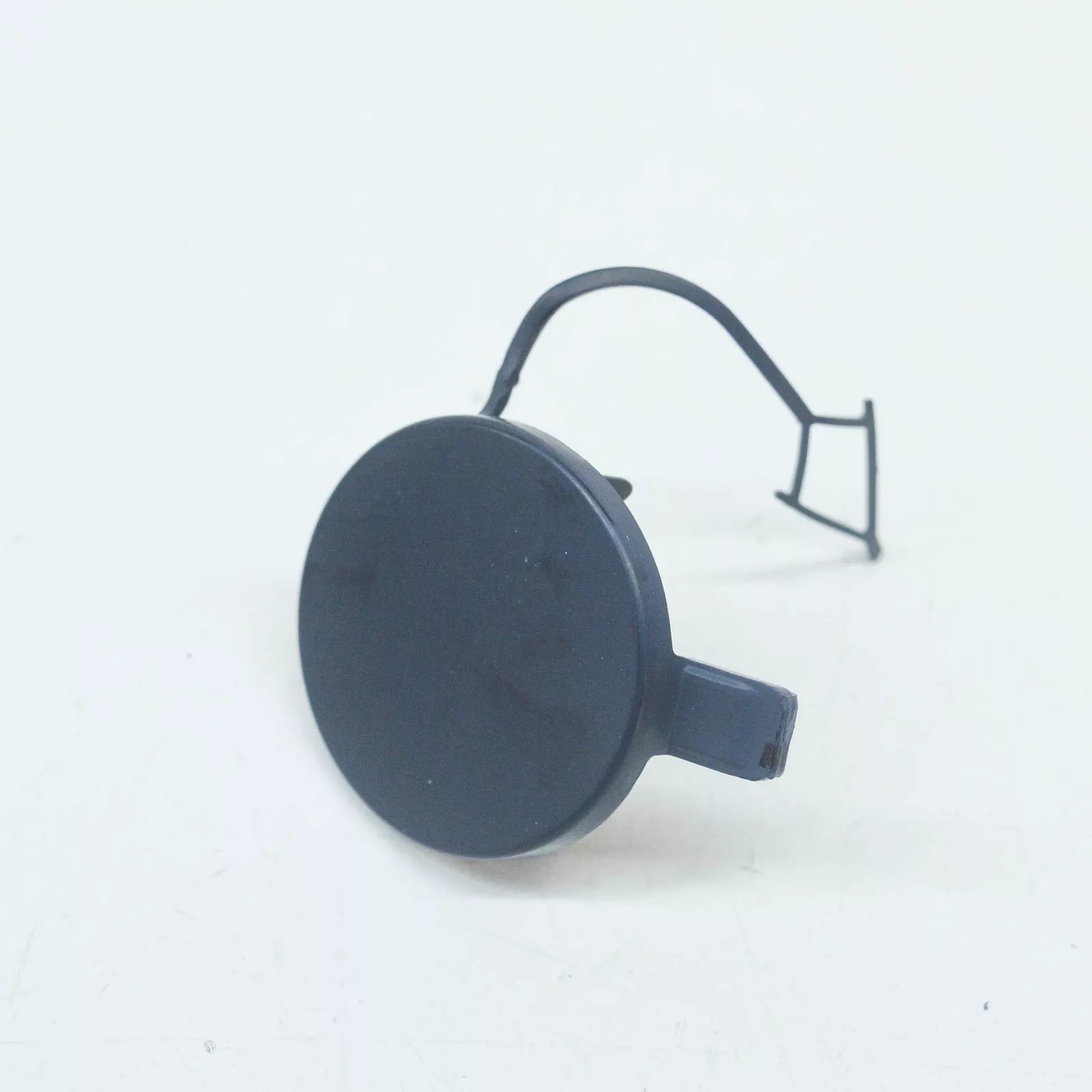 NEW VOLKSWAGEN E-GOLF MK7 5G FRONT BUMPER TOW HOOK EYE CAP 5G0807241BGRU