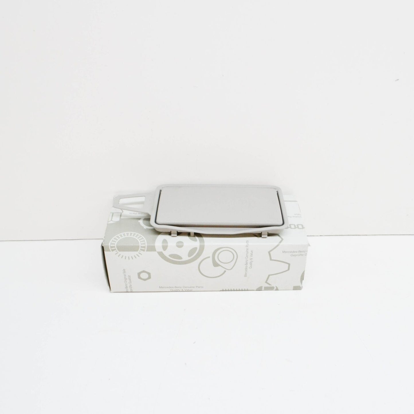 NEW MB E W211 INTERIOR RIGHT SIDE SUN VISOR A21181100107E94 ORIGINAL