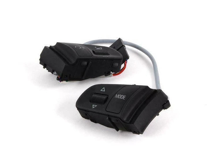 NEW AUDI A3 8P STEERING WHEEL MULTIFUNCTION BUTTONS 8J09515275PR ORIGINAL