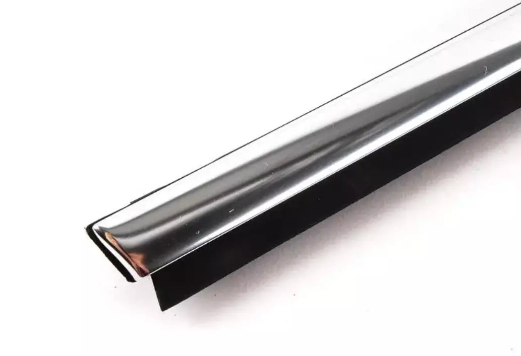 NEW BMW 3 E92 FRONT LEFT DOOR WINDOW CHANNEL COVER 51337119079 7119079 ORIGINAL