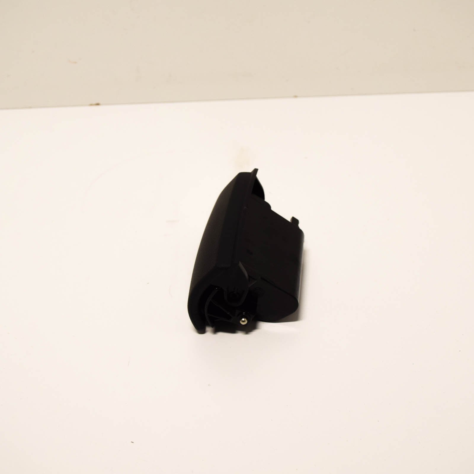 NEW AUDI A3 8P REAR CENTER CONSOLE ASHTRAY 8P08579616PS ORIGINAL