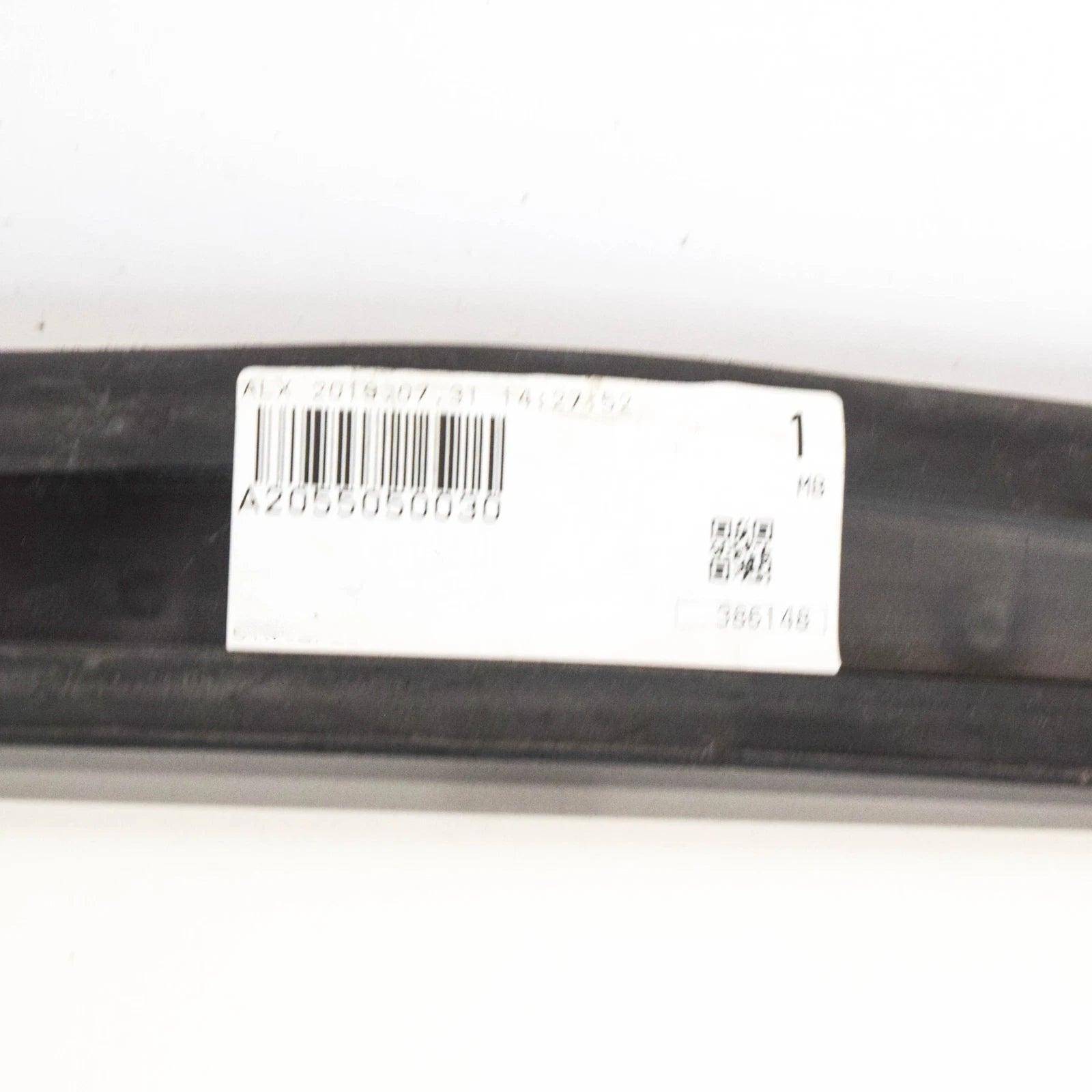 NEW MERCEDES-BENZ C-CLASS W205 RADIATOR AIR DUCT TRIM A2055050030 2015 ORIGINAL