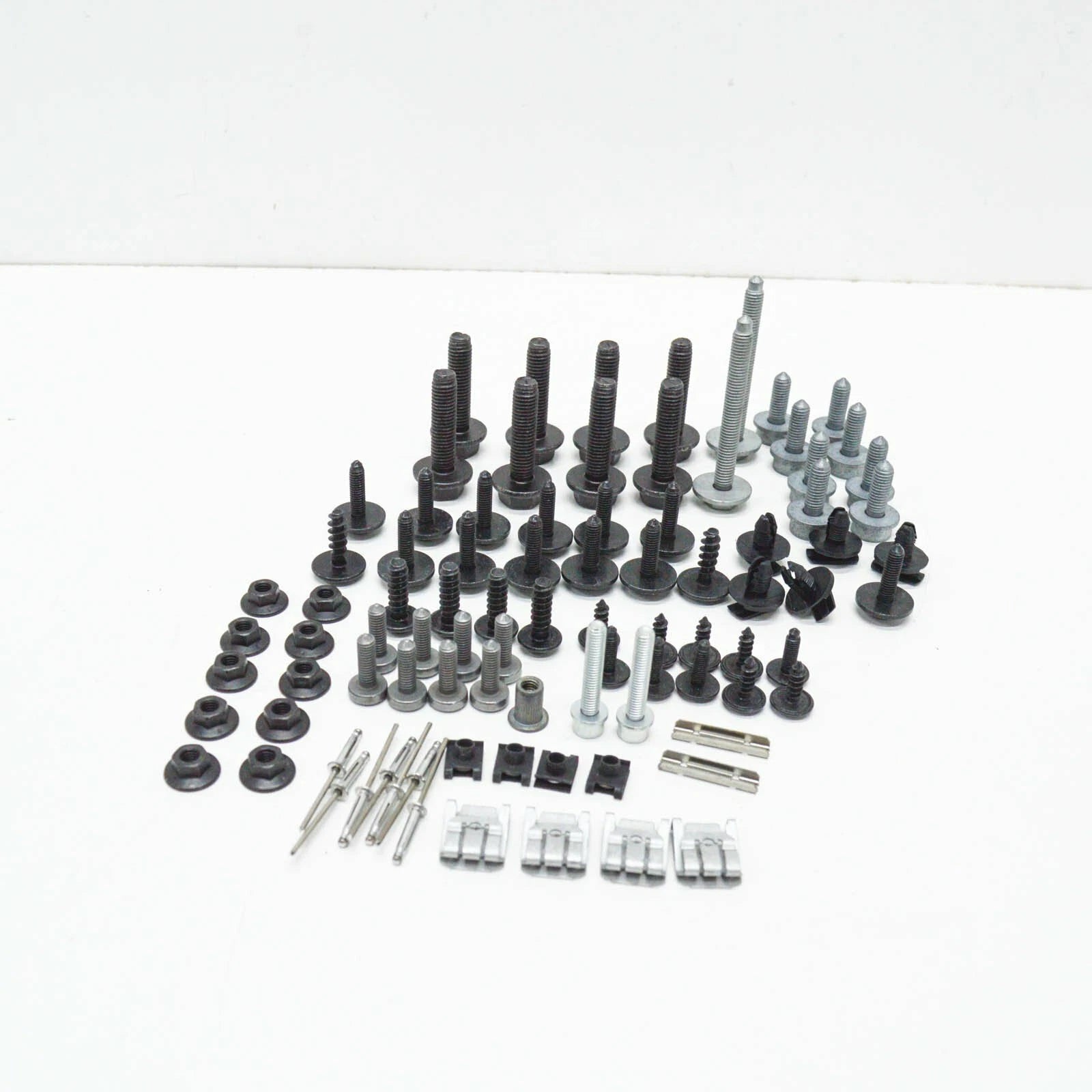 NEW AUDI Q8 FRONT BUMPER COVER HARDWARE KIT 4M8098623