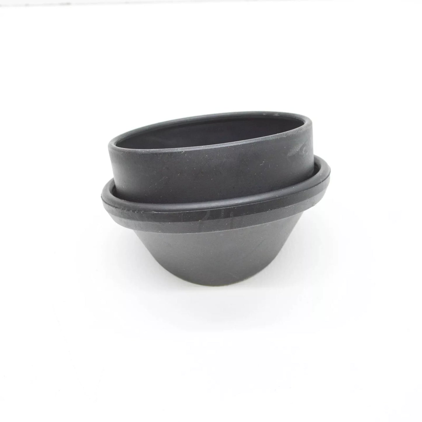 NEW BMW 3 E46 FUEL TANK FILLER POT 51718208646 8208646 ORIGINAL