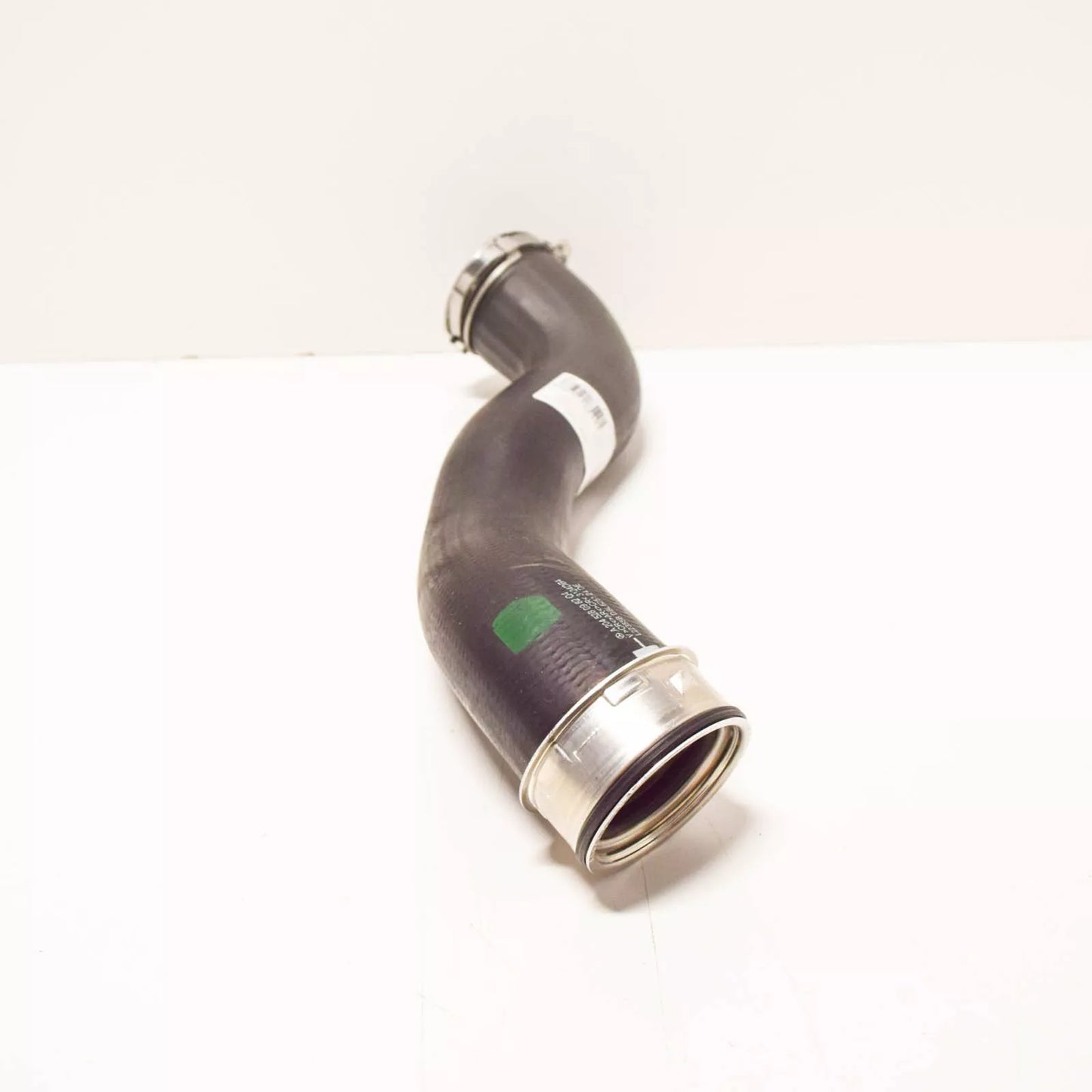 NEW MERCEDES-BENZ C W204 LEFT SIDE INTERCOOLER HOSE A2045280982 2011 ORIGINAL