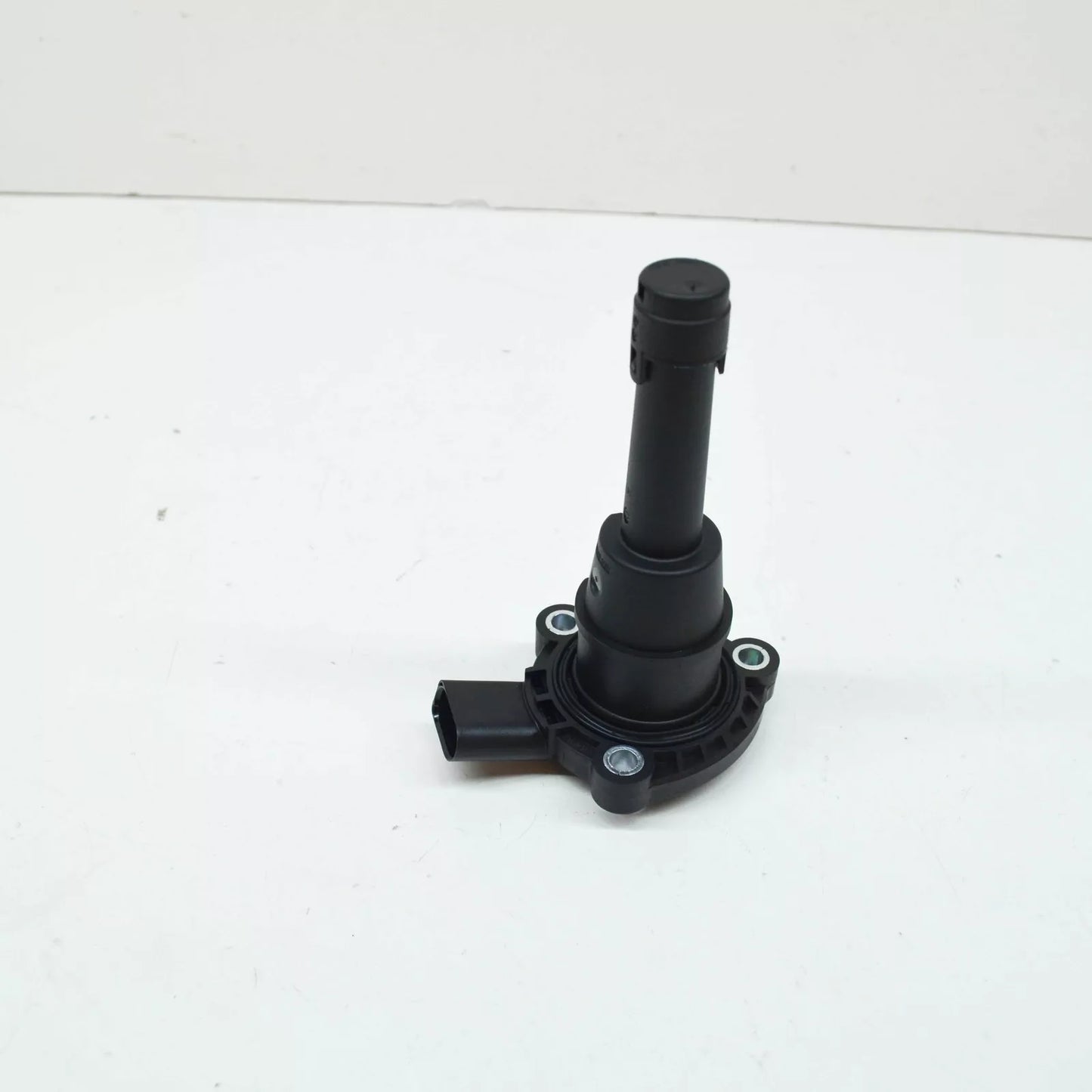 NEW AUDI A4 B9 OIL LEVEL SENSOR 079907660A
