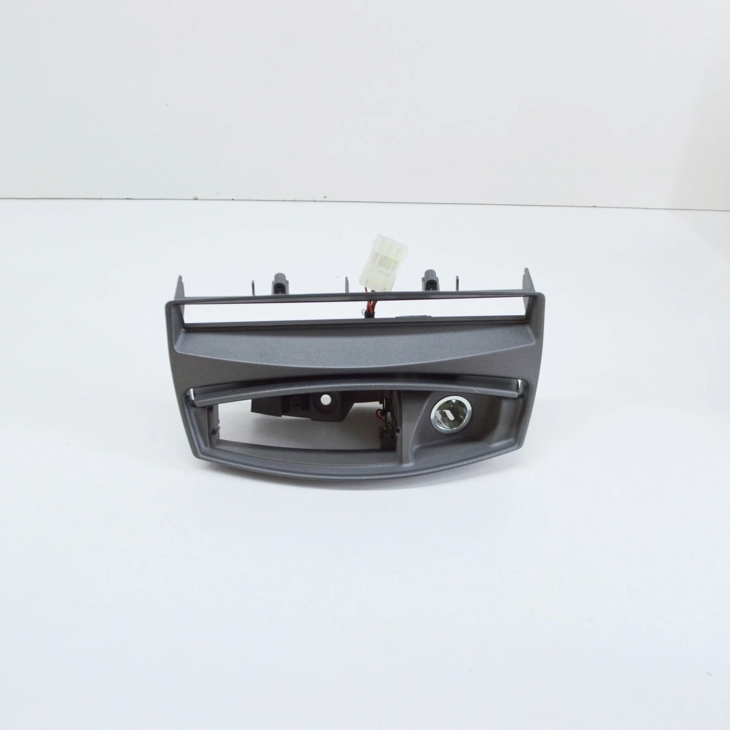 NEW BMW Z4 E85 FRONT CENTER CONSOLE ASHTRAY 51167037227 ORIGINAL