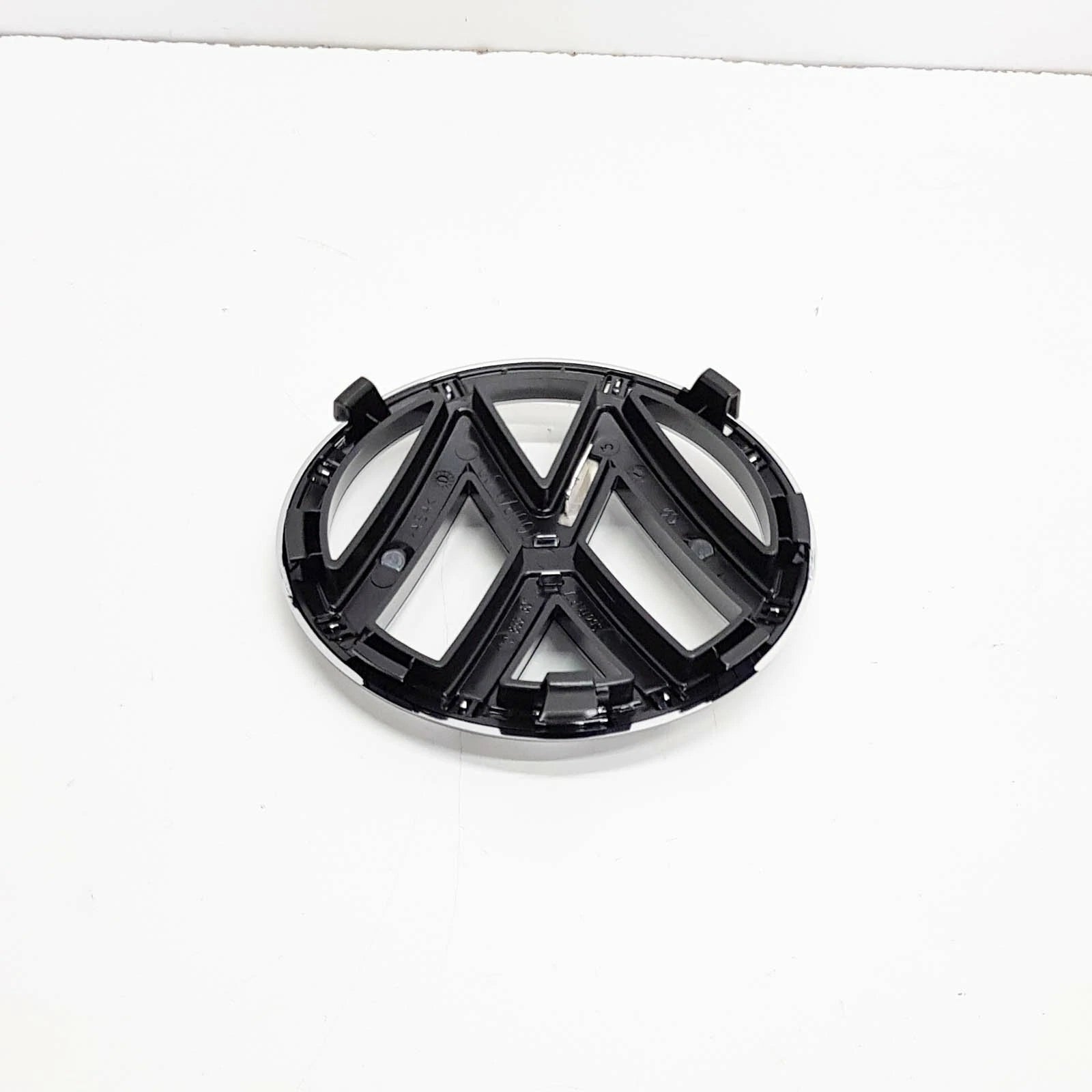NEW VW CADDY IV SAA RADIATOR GRILLE EMBLEM BADGE 1T0853601EULM