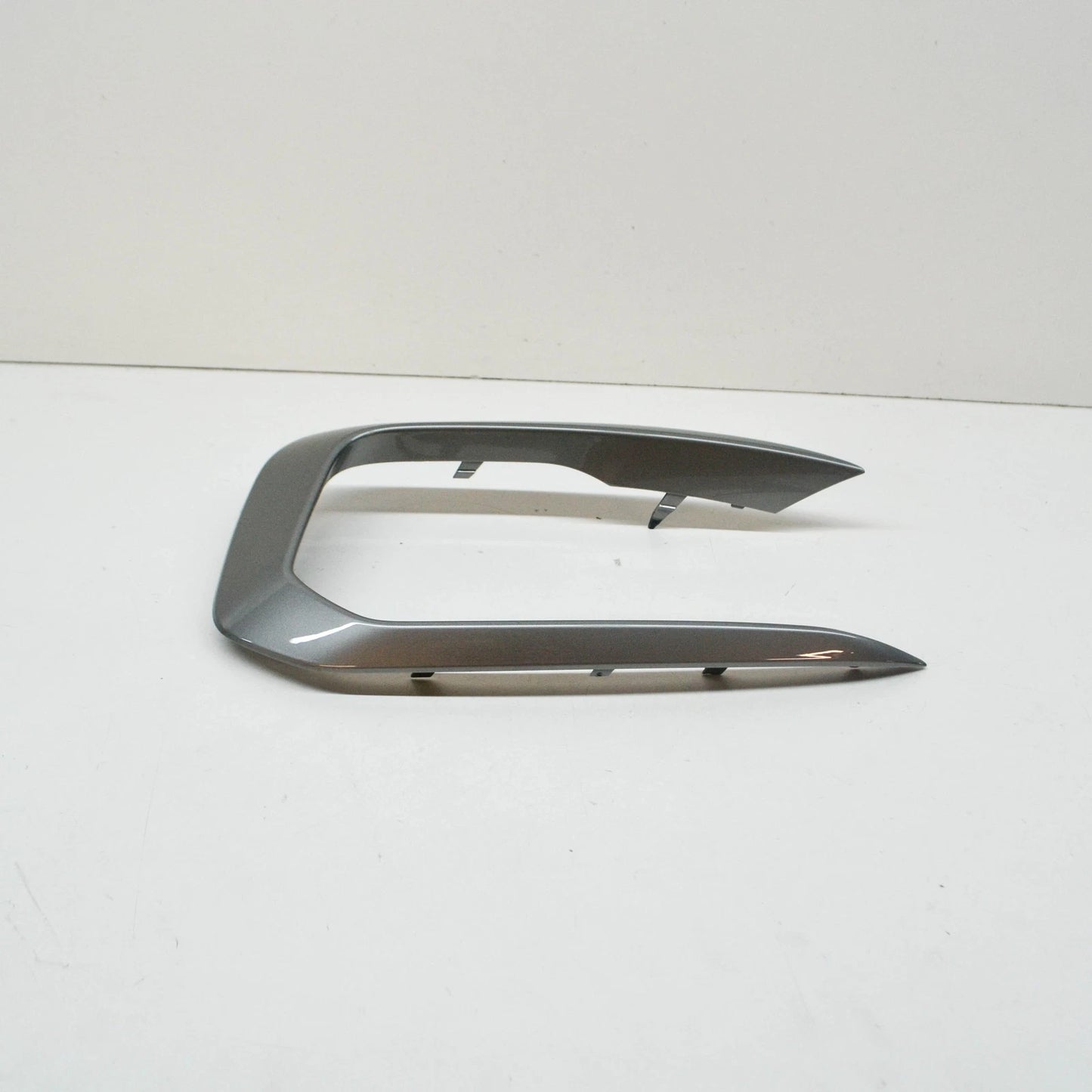 NEW BMW 1 F20 FRONT BUMPER RIGHT GRILLE COVER TRIM 51118070324 8070324 ORIGINAL