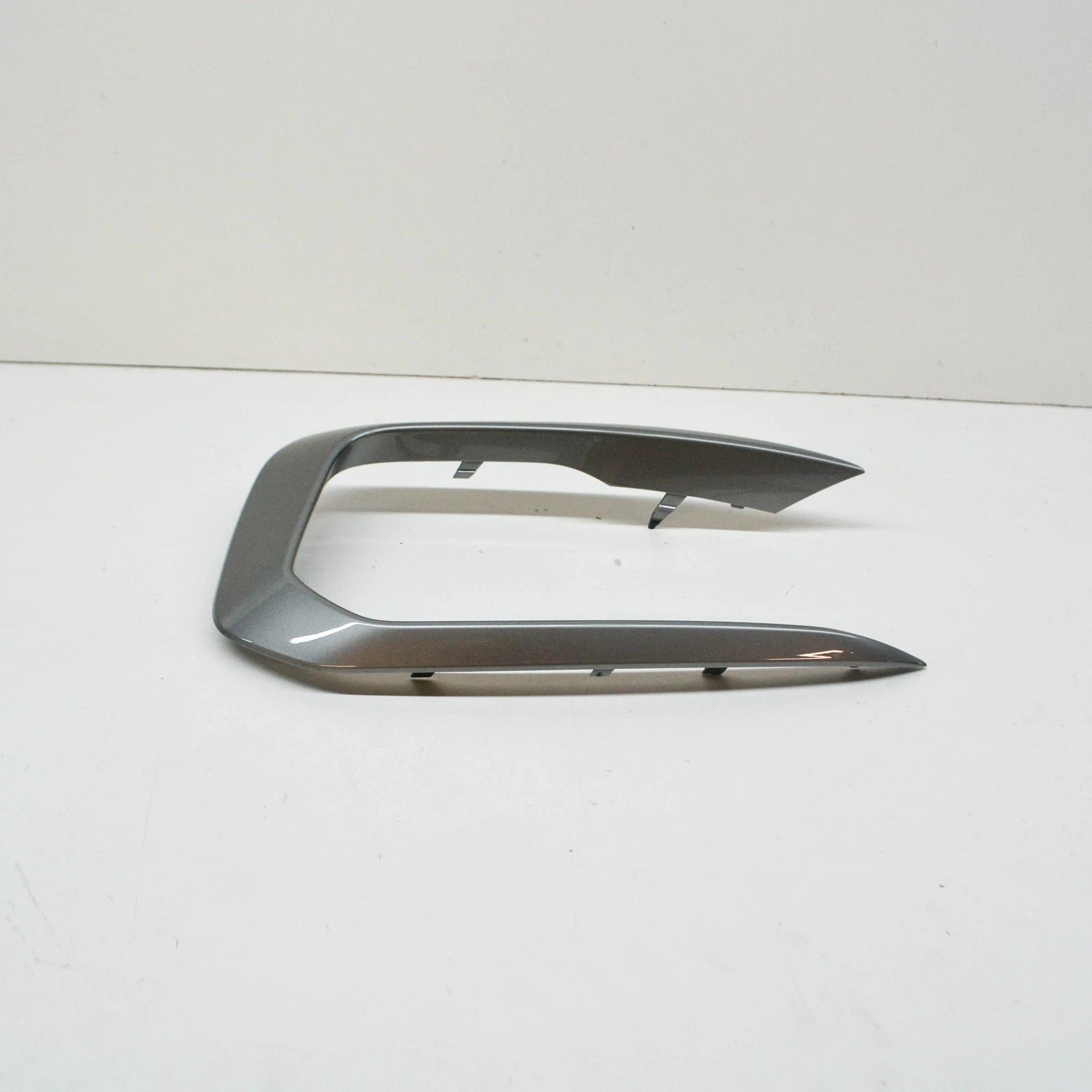 NEW BMW 1 F20 FRONT BUMPER RIGHT GRILLE COVER TRIM 51118070324 8070324 ORIGINAL