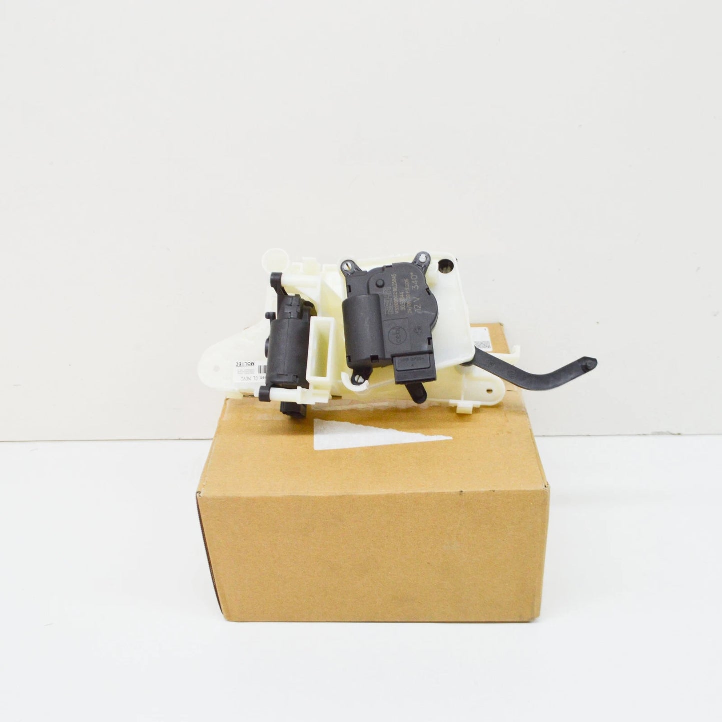 NEW MERCEDES-BENZ VITO W639 HEATER ACTUATOR MOTOR A0009060805 ORIGINAL